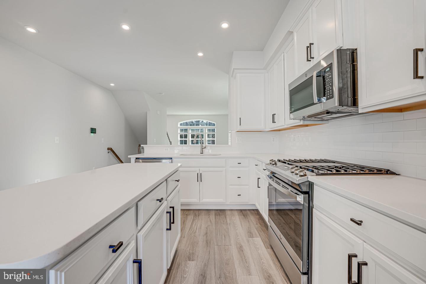 EAGLE ROW - Residential