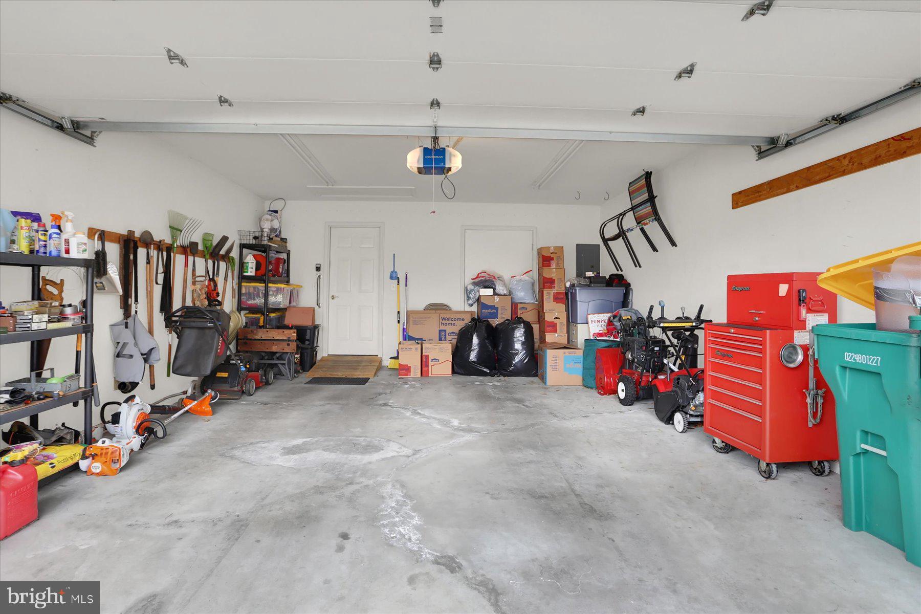 SUMMERFIELD - Residential