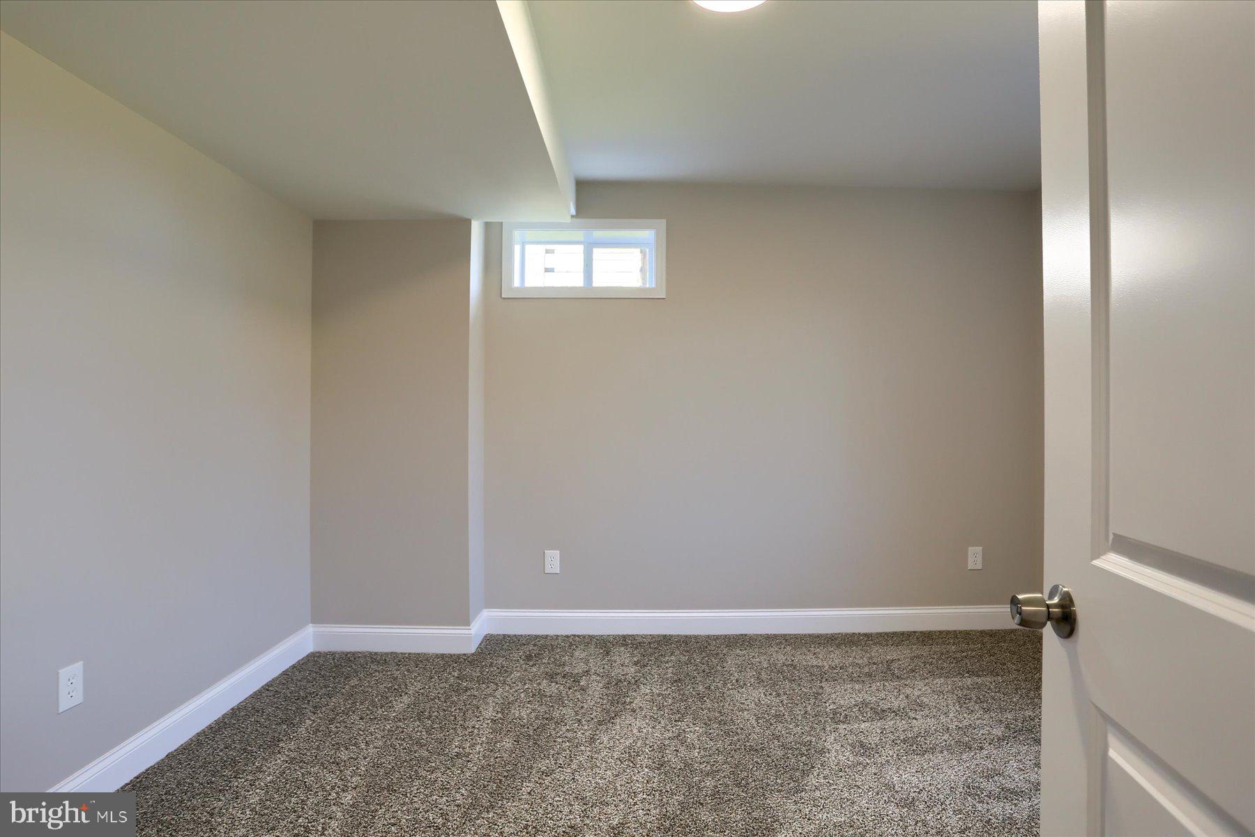 MIDDLETOWN - Residential