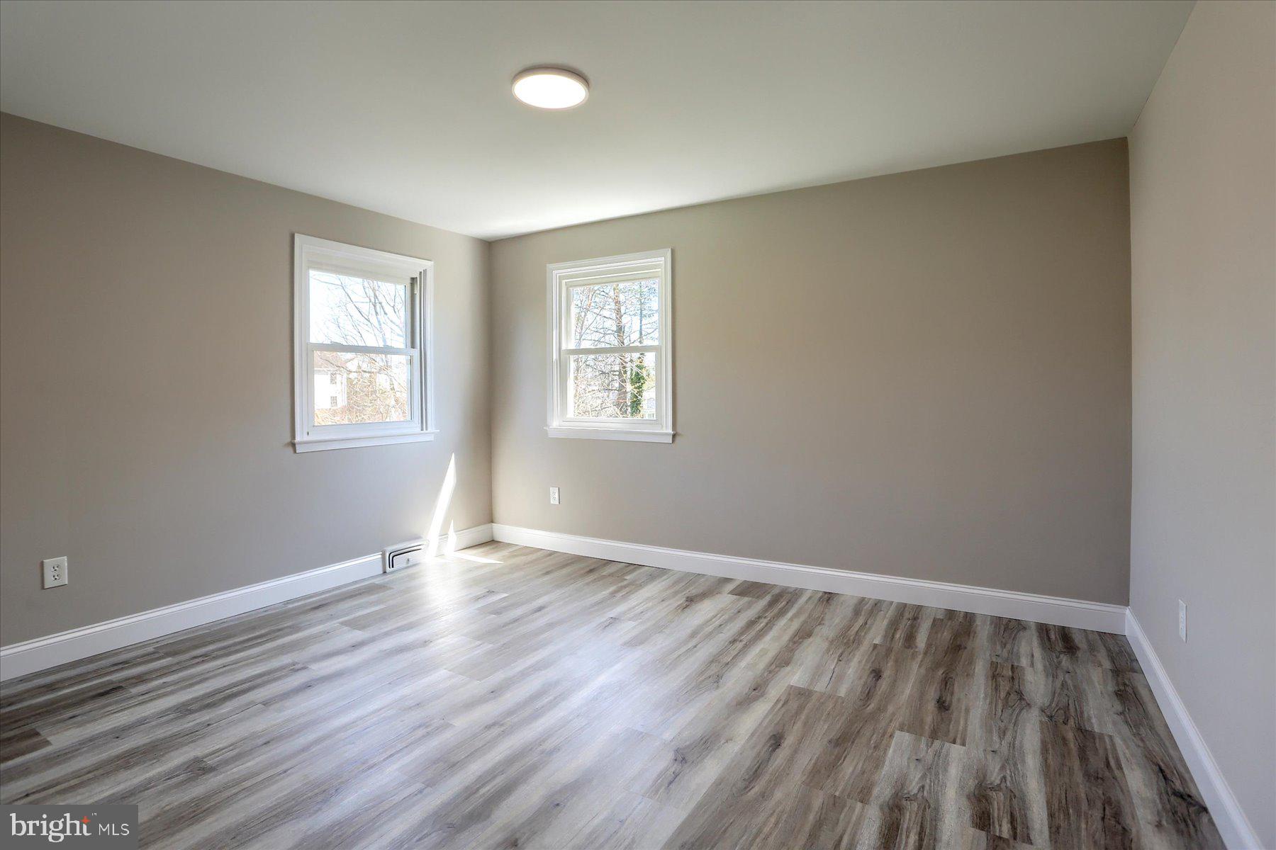 MIDDLETOWN - Residential