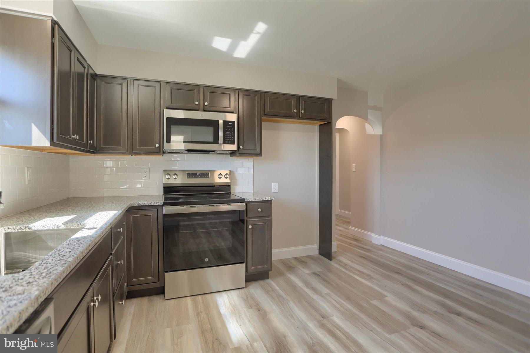 MIDDLETOWN - Residential