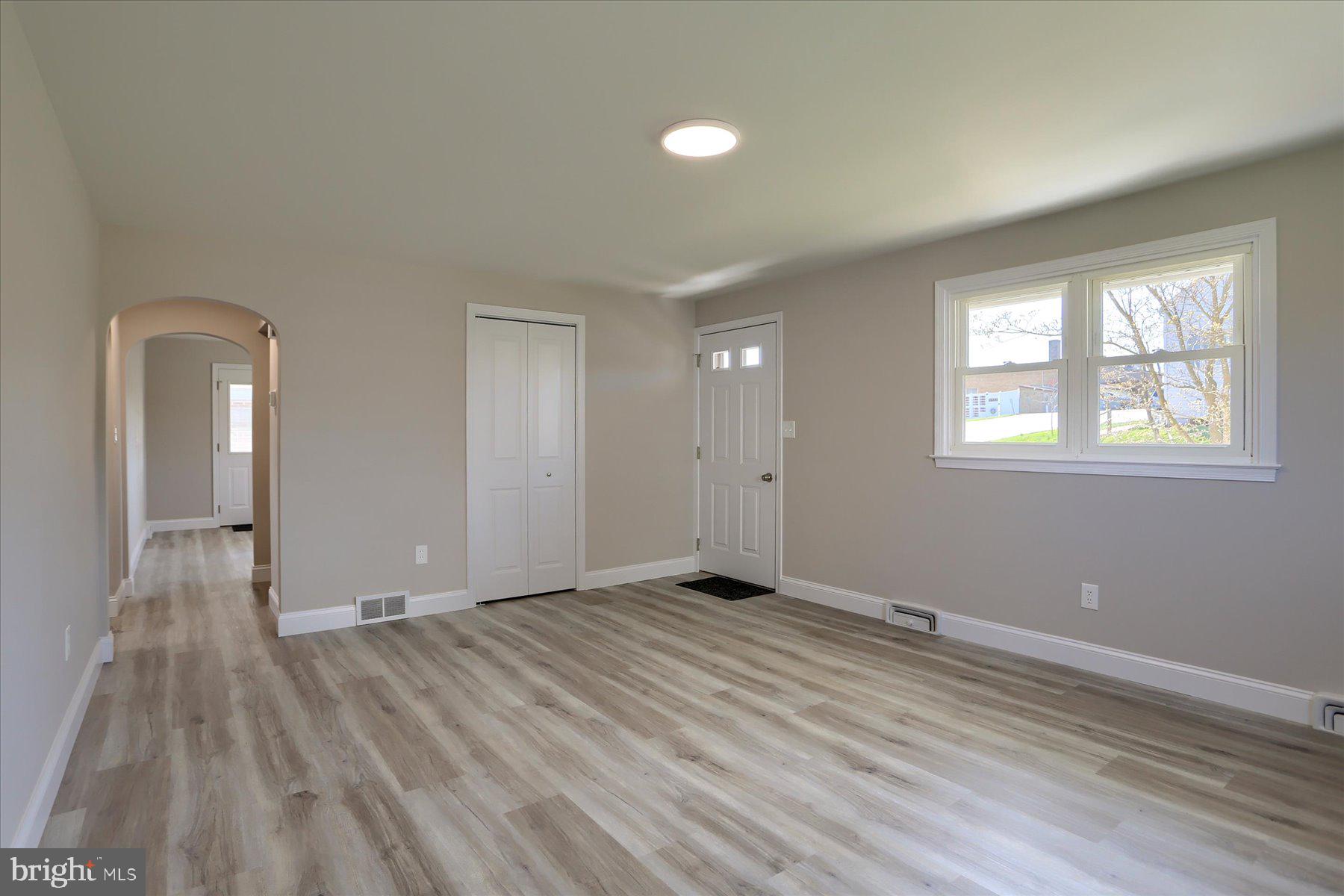 MIDDLETOWN - Residential