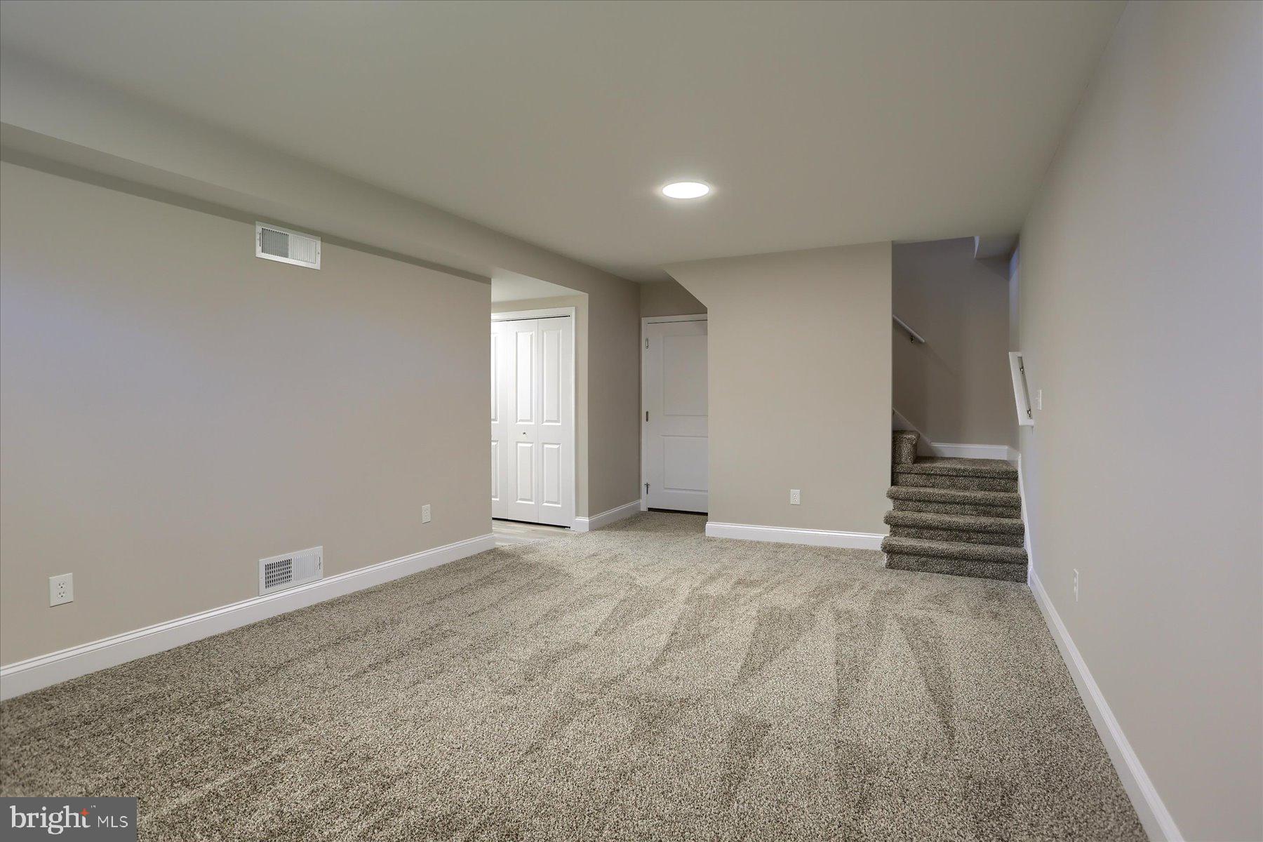 MIDDLETOWN - Residential