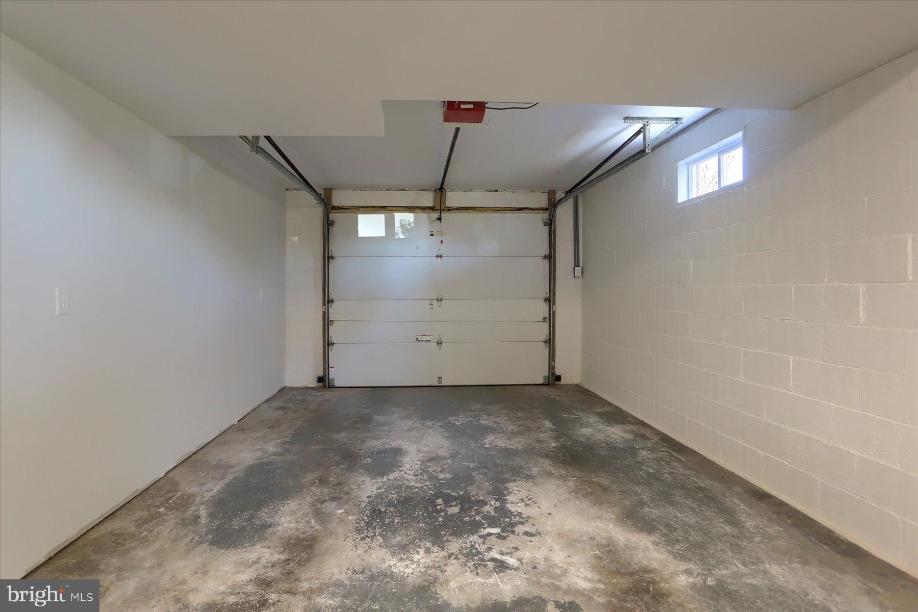 MIDDLETOWN - Residential