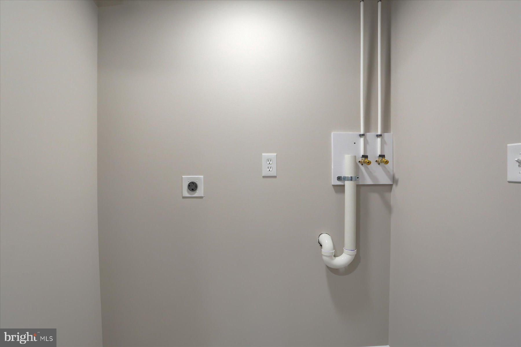 MIDDLETOWN - Residential