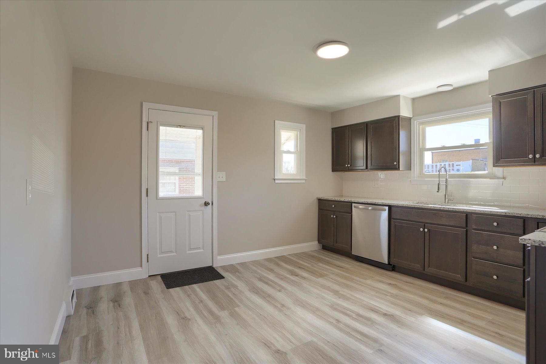 MIDDLETOWN - Residential