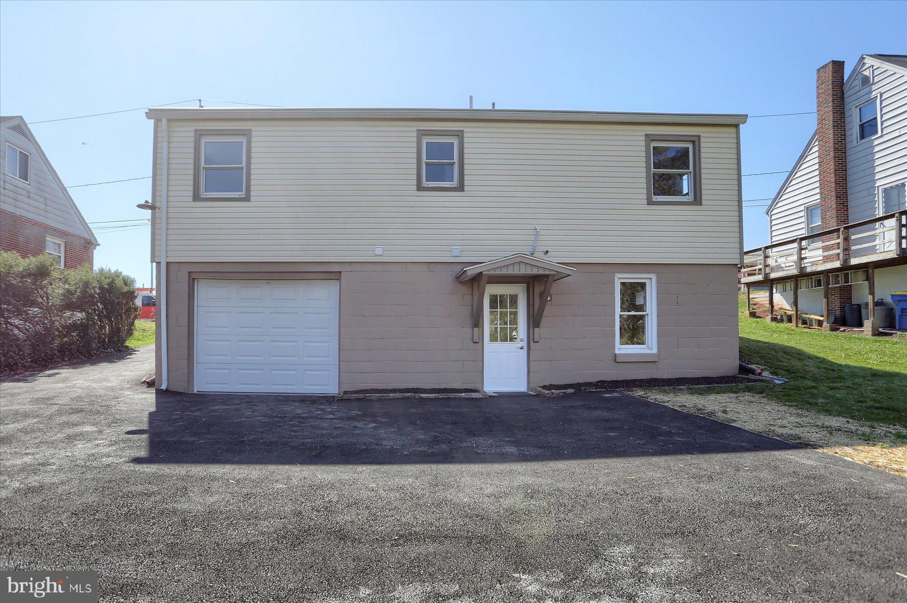 MIDDLETOWN - Residential