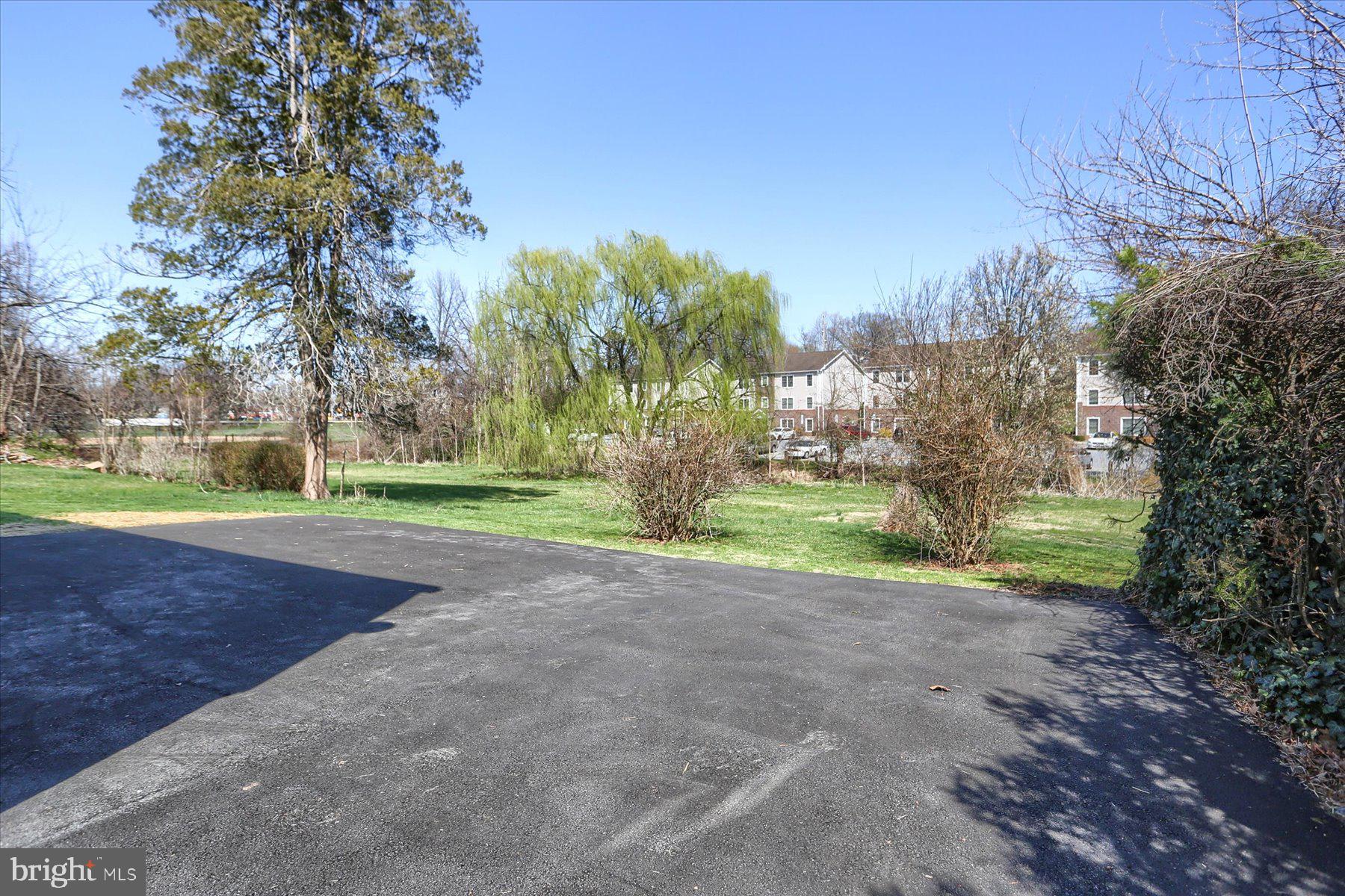 MIDDLETOWN - Residential