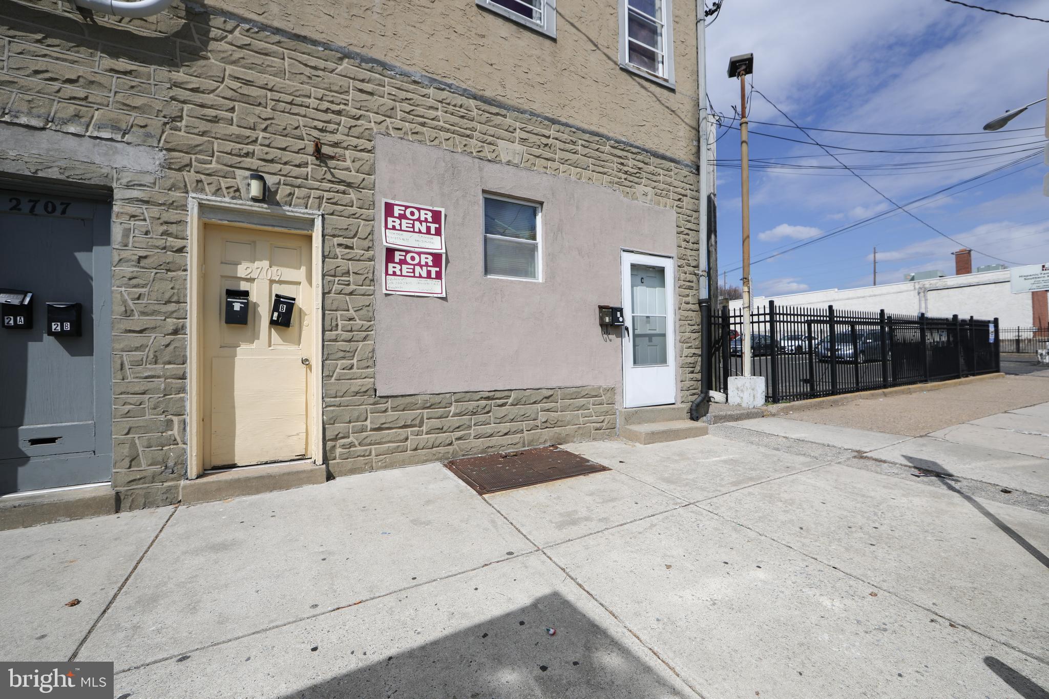2709 WESTFIELD AVENUE