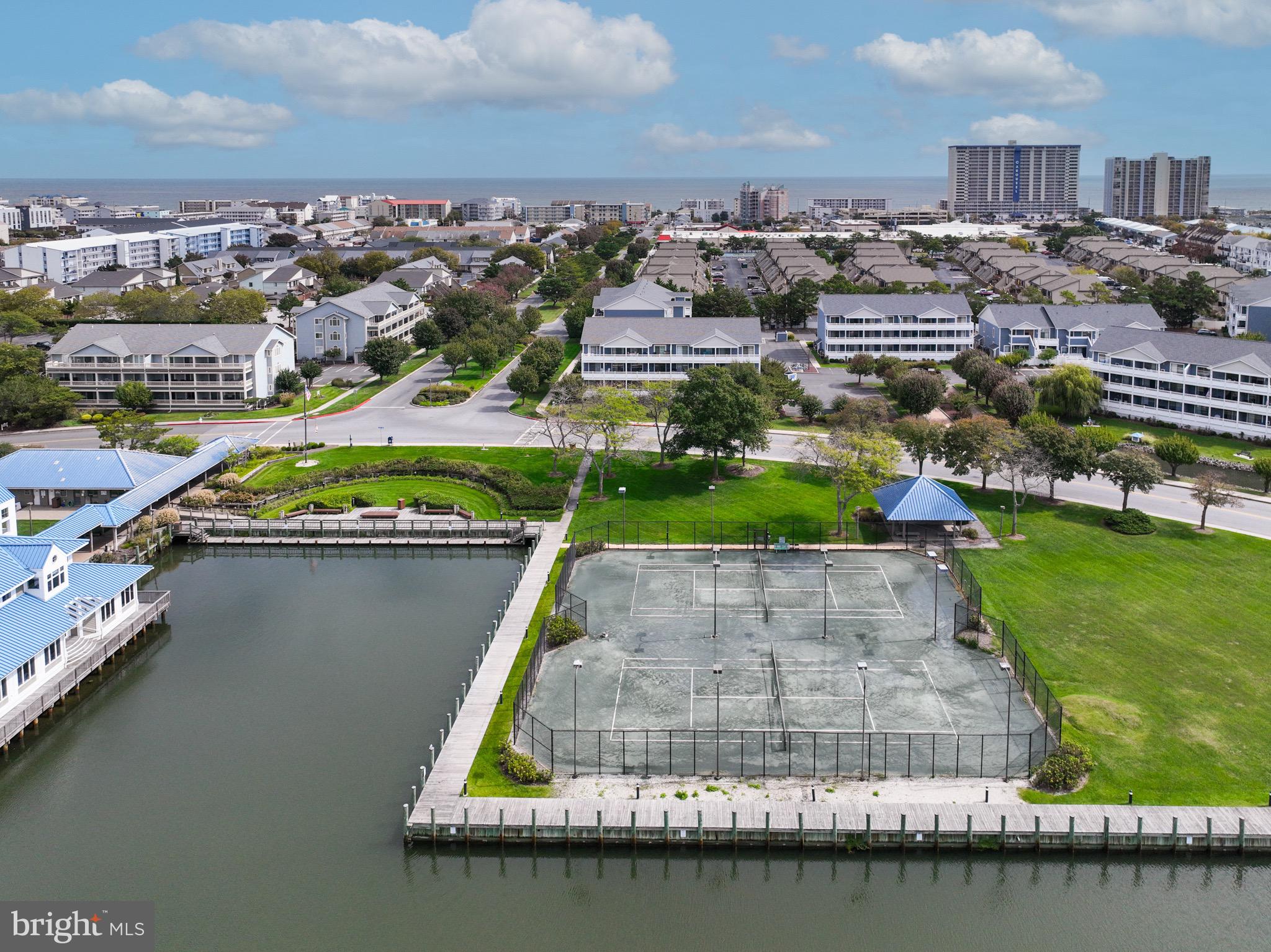 HERON HARBOUR - Residential