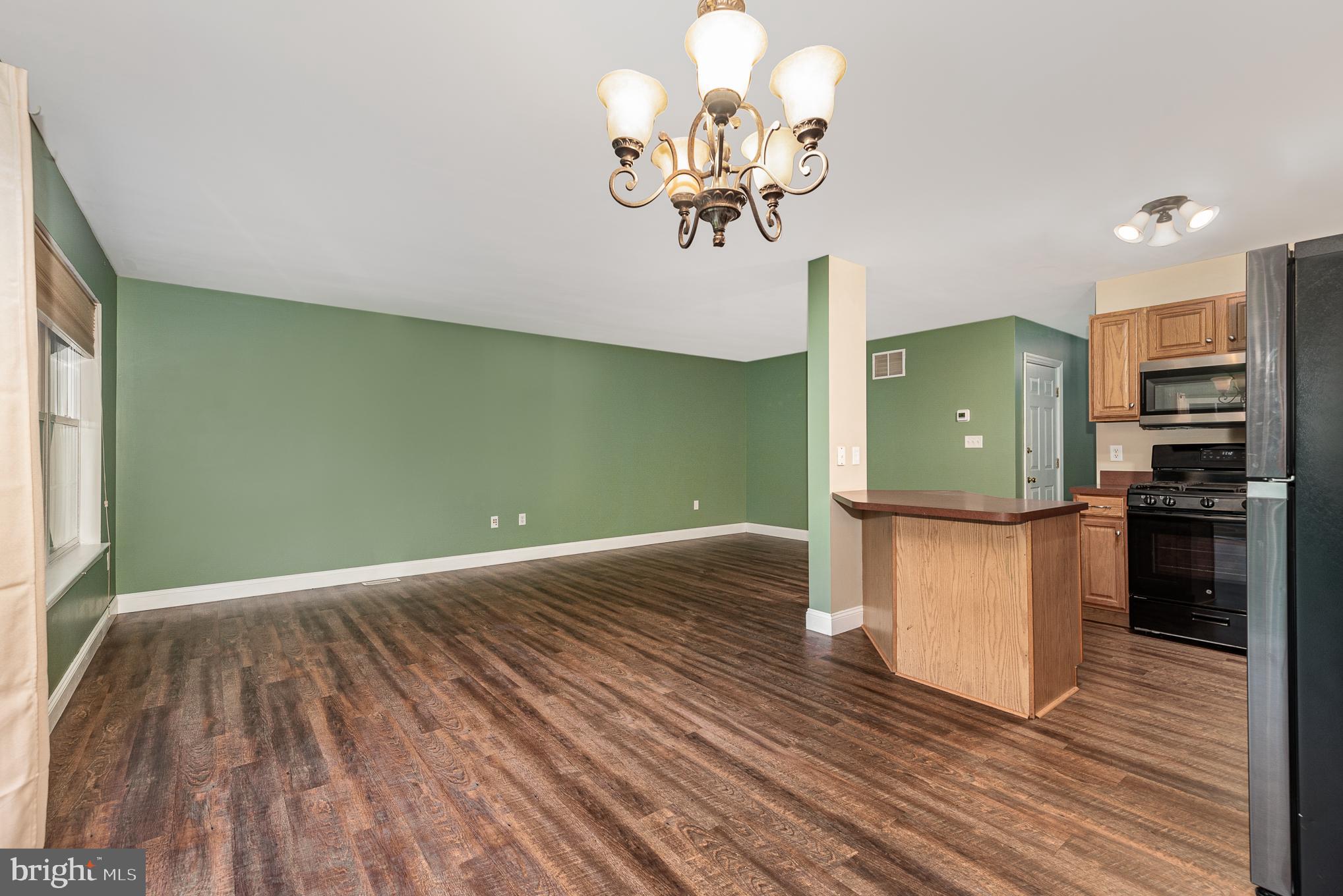 BRADFORD ESTATES - Residential Lease