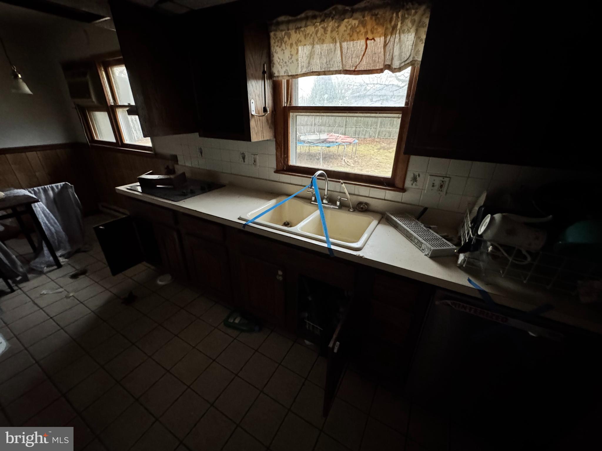 1225 BRENTWOOD AVENUE