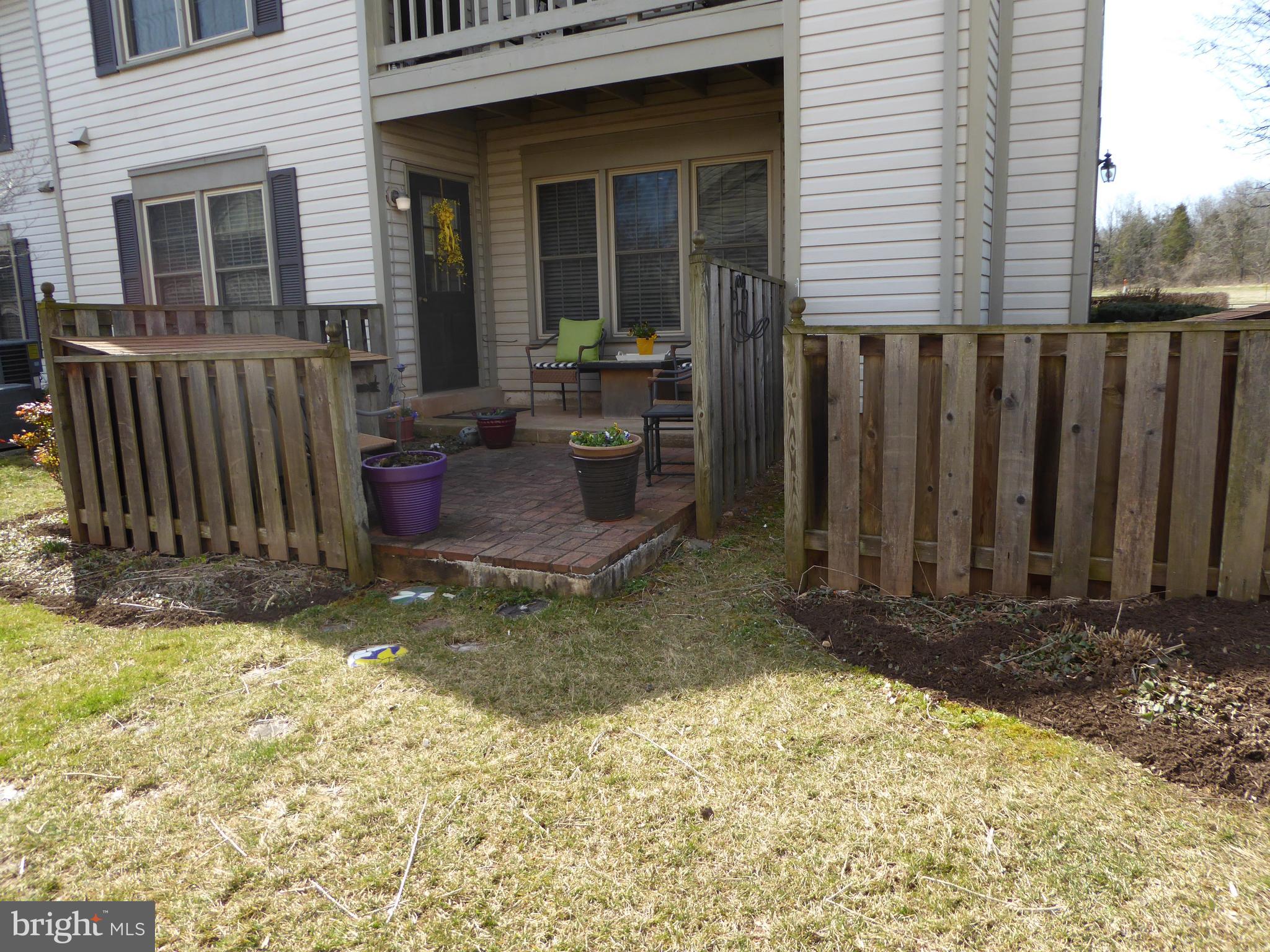 STONINGTON CONDOMINIUMS - Residential