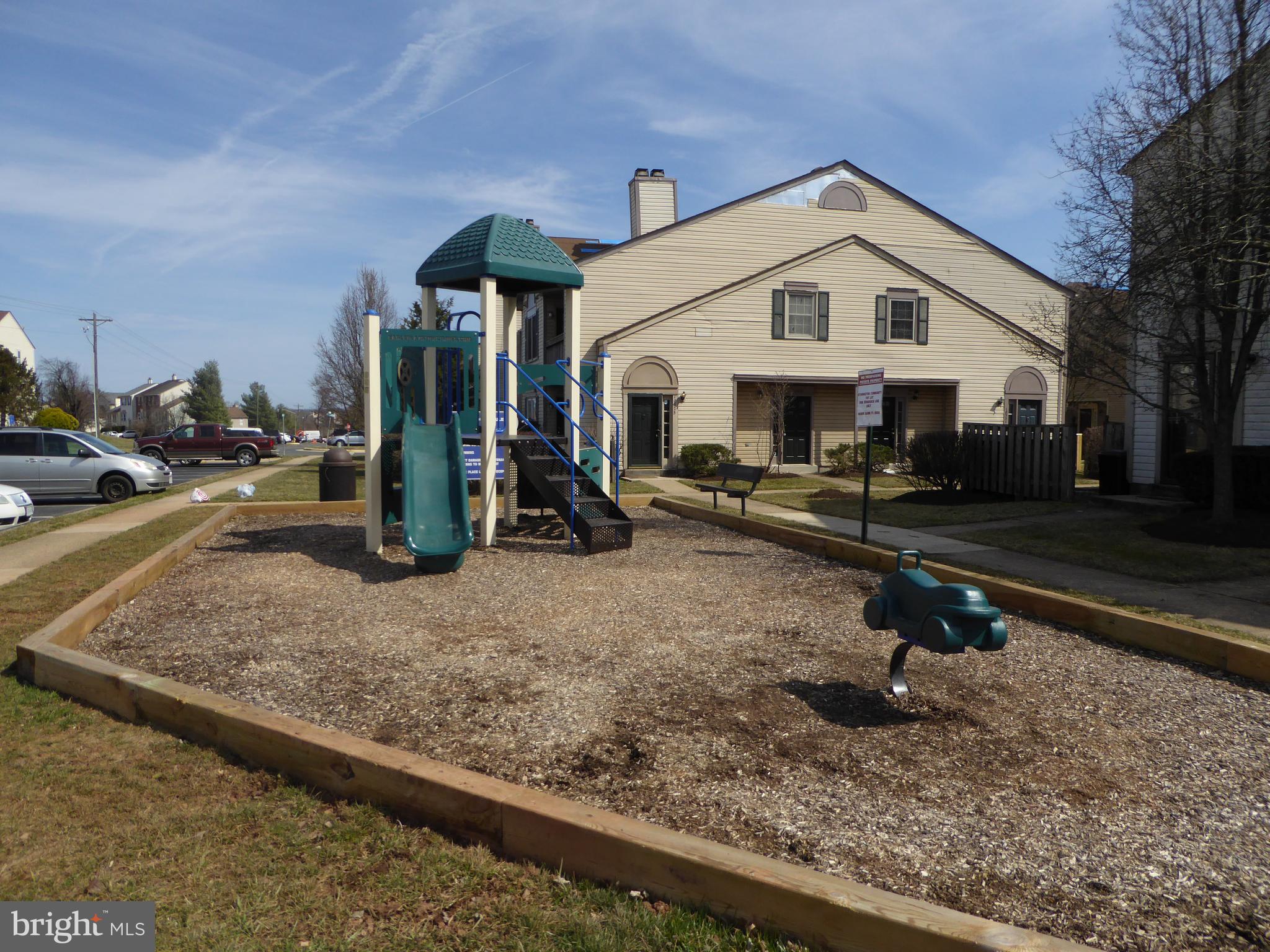 STONINGTON CONDOMINIUMS - Residential