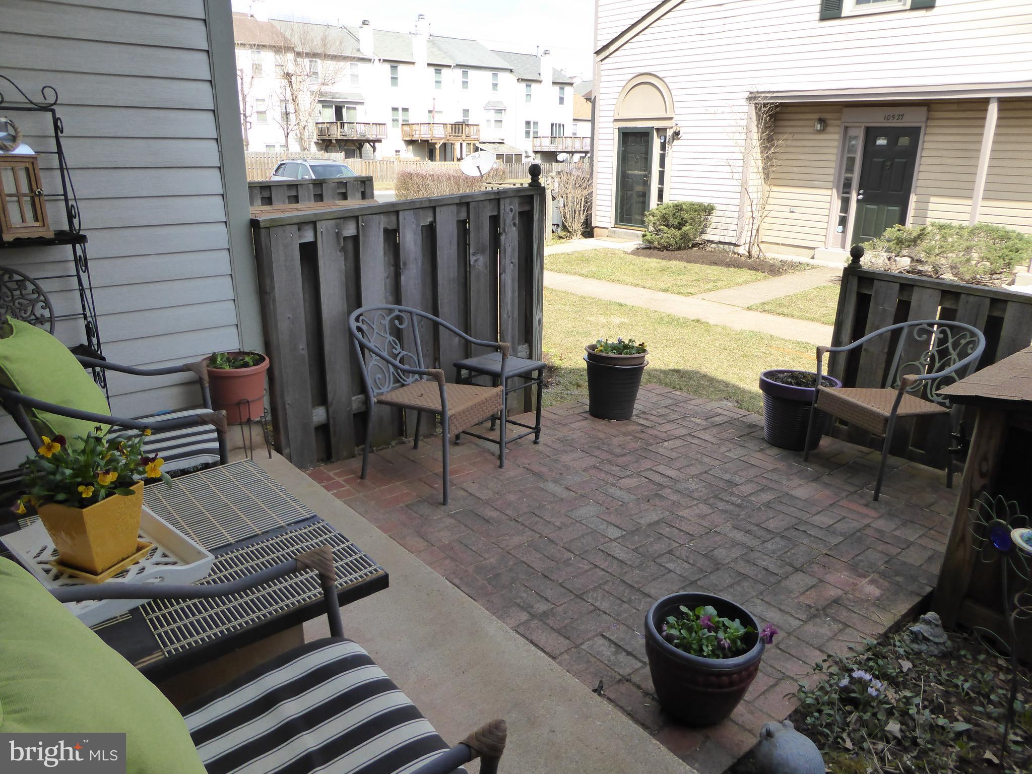 STONINGTON CONDOMINIUMS - Residential