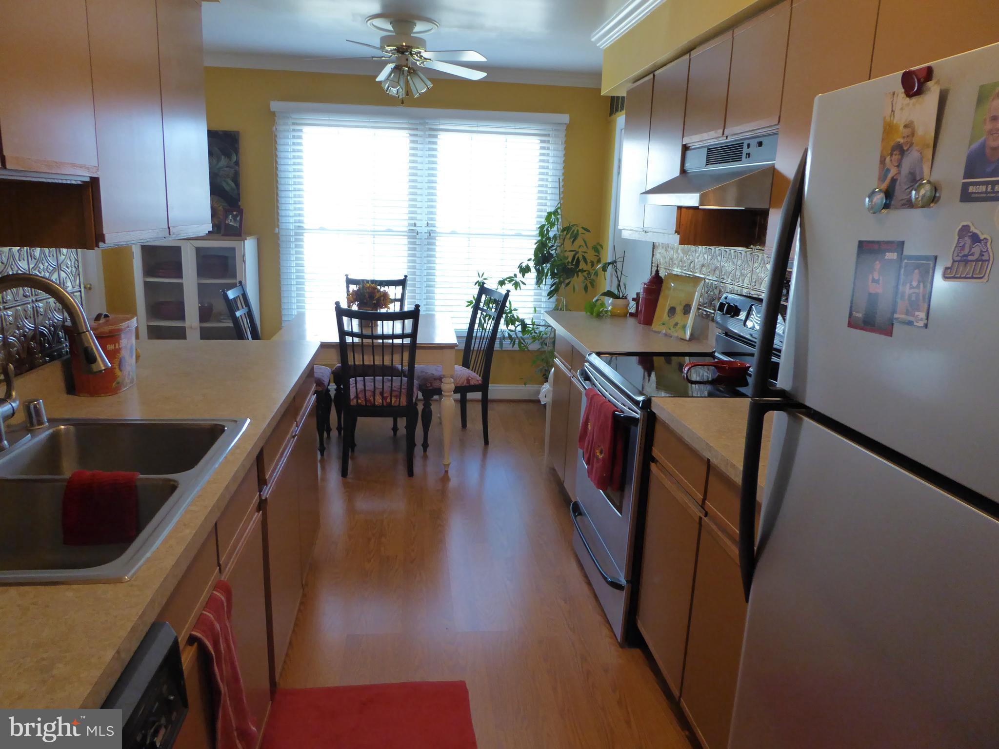 STONINGTON CONDOMINIUMS - Residential