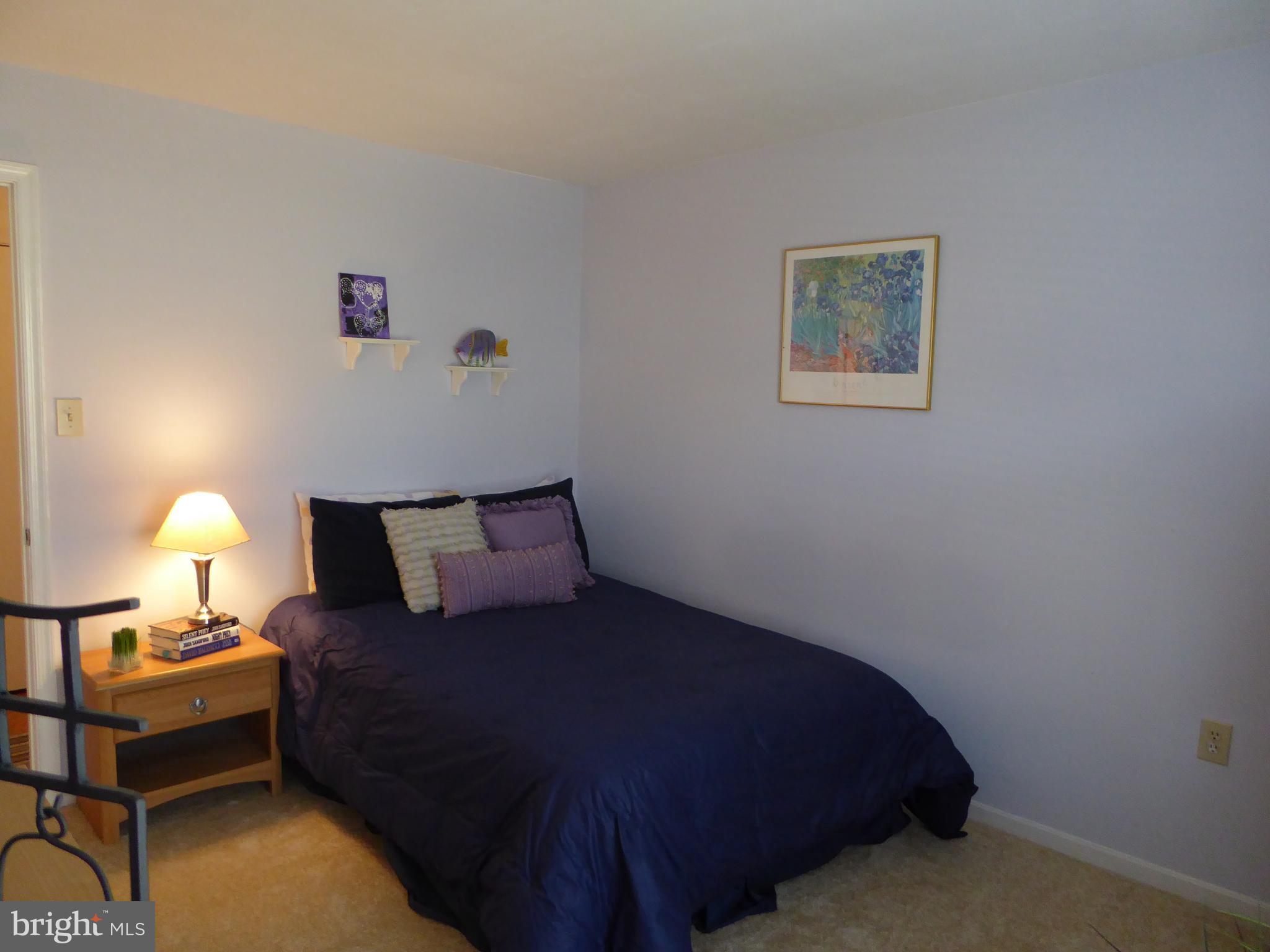 STONINGTON CONDOMINIUMS - Residential