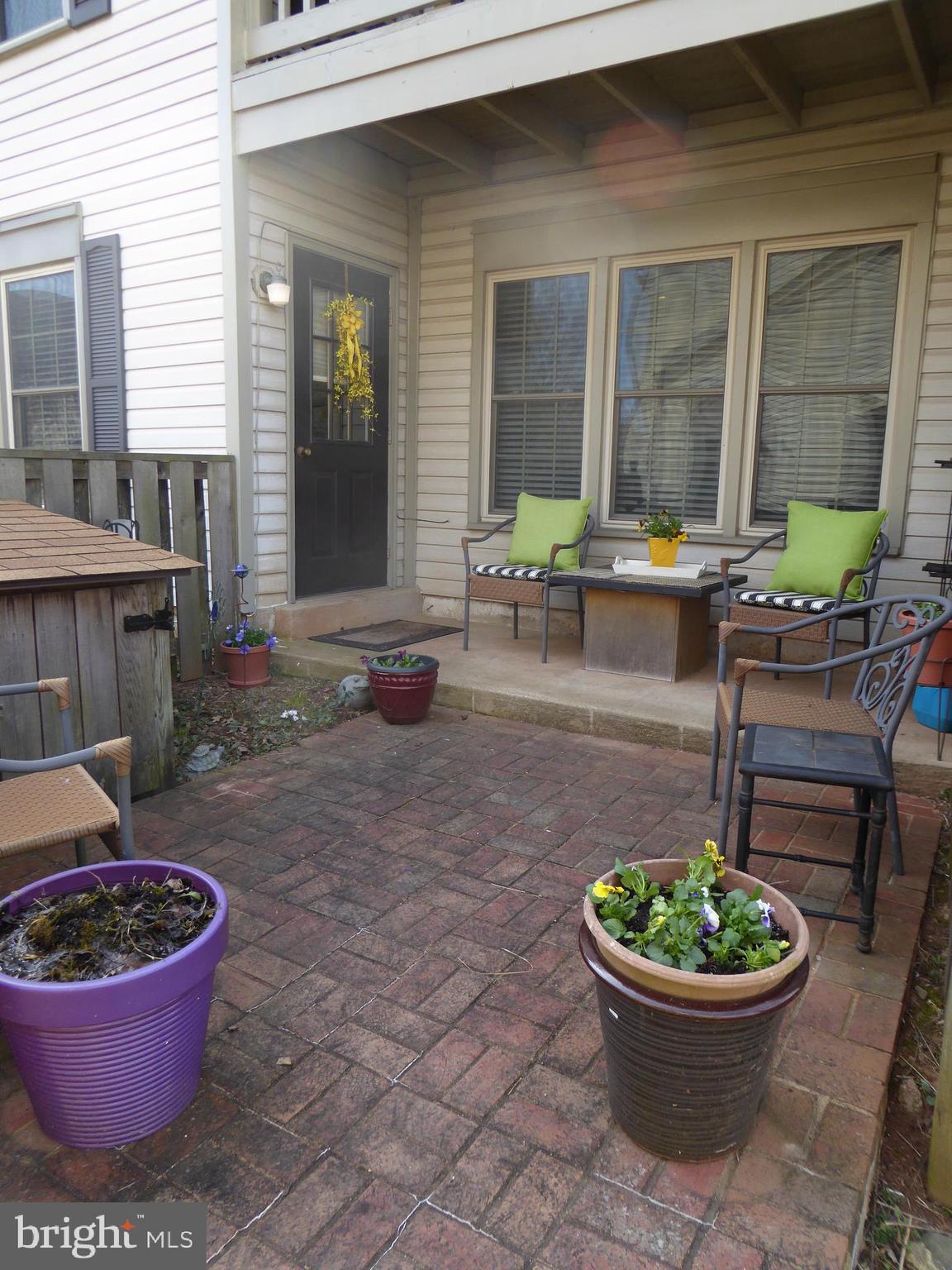 STONINGTON CONDOMINIUMS - Residential