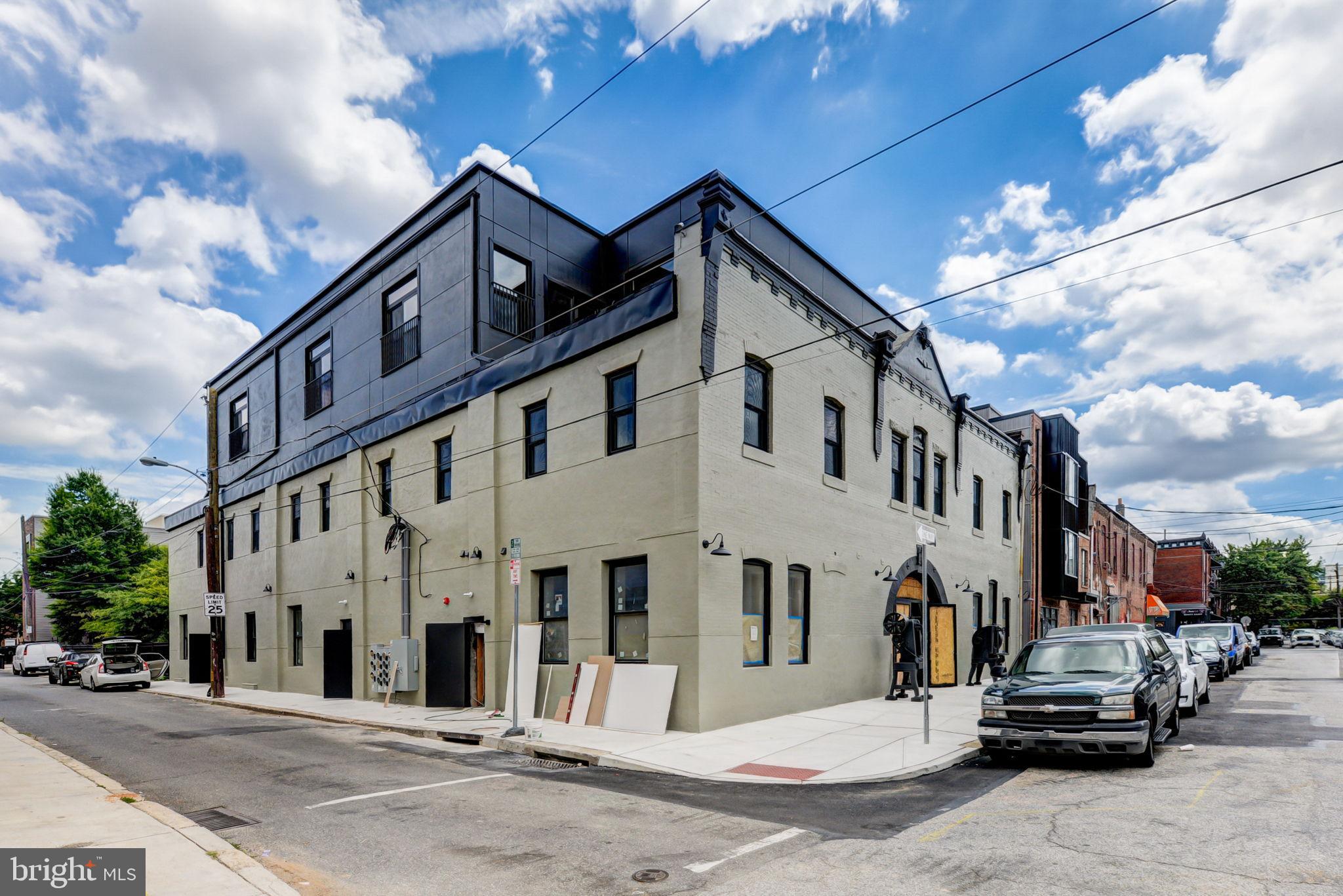 UNIVERSITY CITY - Commercial Sale