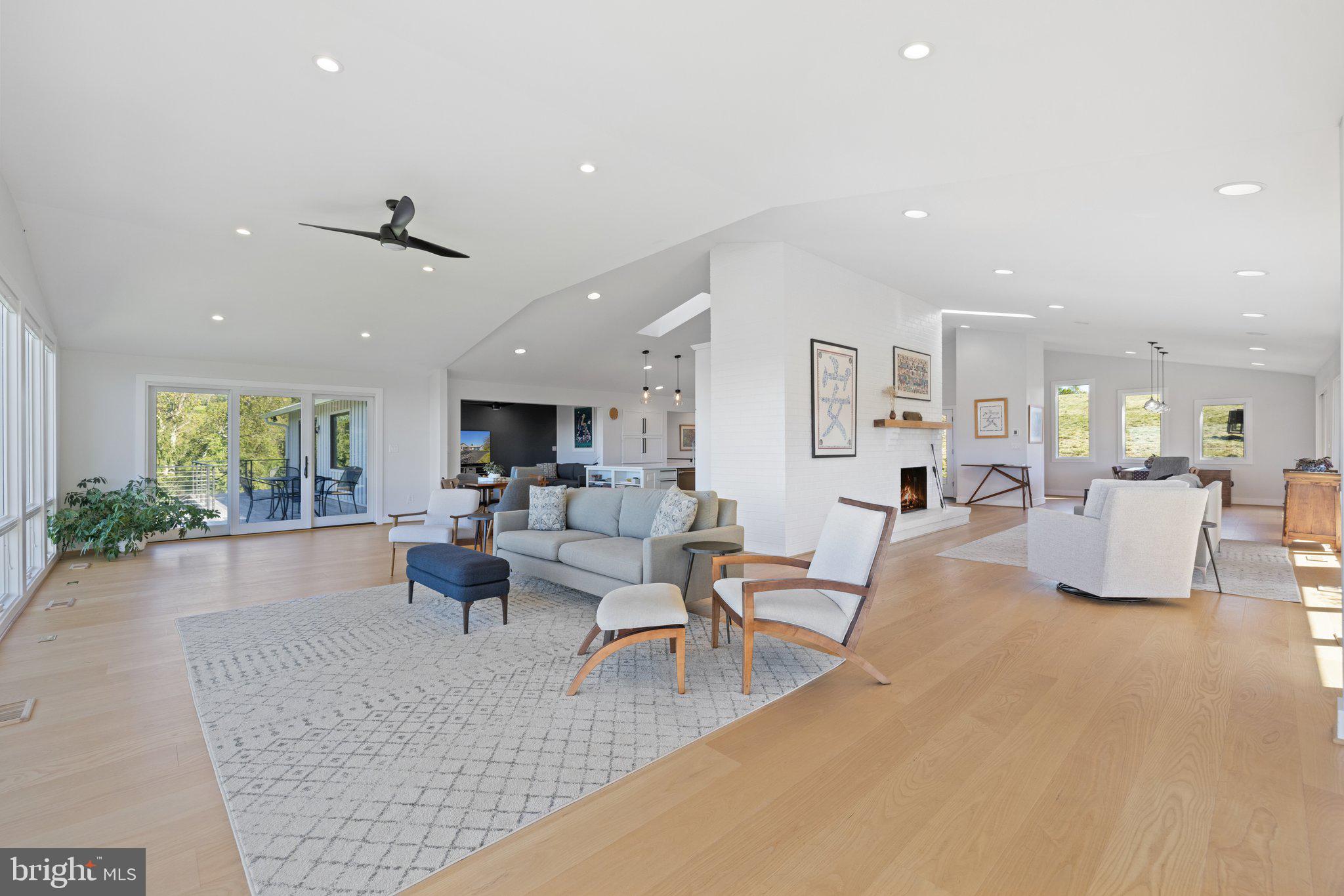 BELLEVUE FARMS - Residential