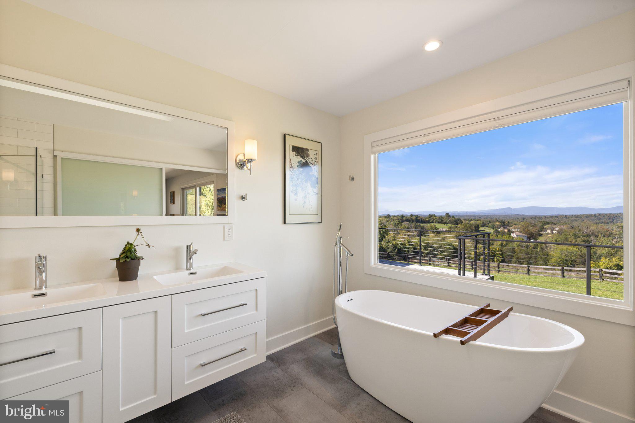 BELLEVUE FARMS - Residential