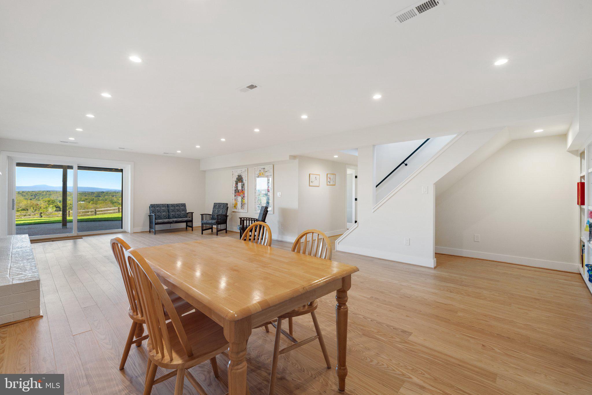 BELLEVUE FARMS - Residential