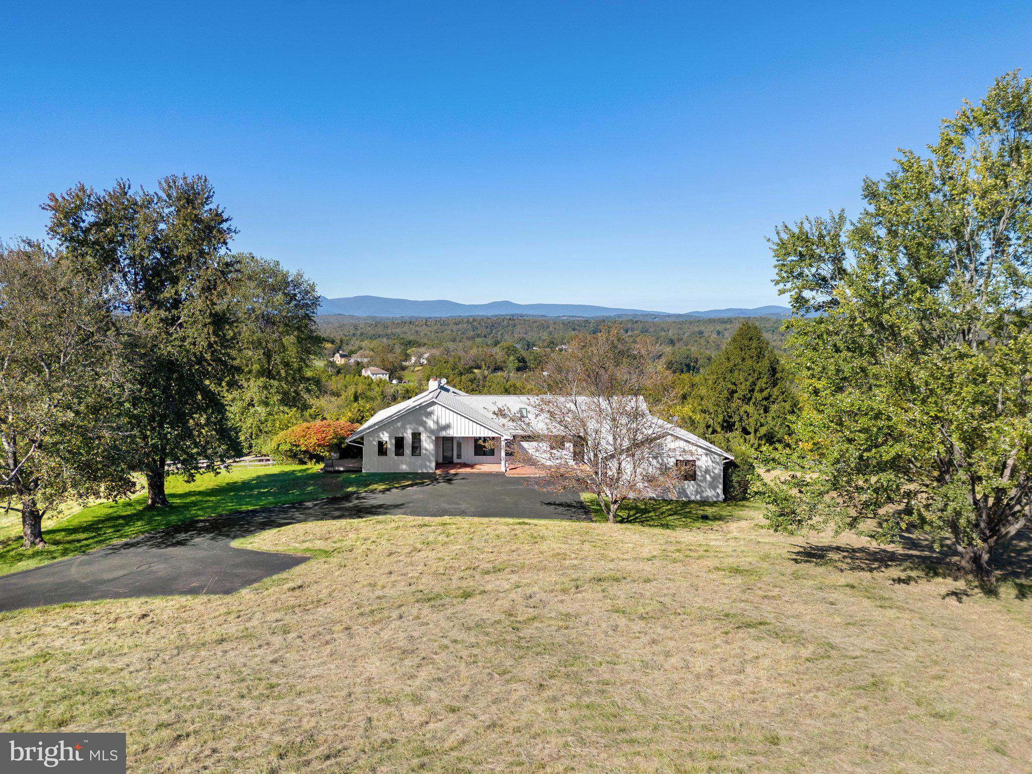 BELLEVUE FARMS - Residential