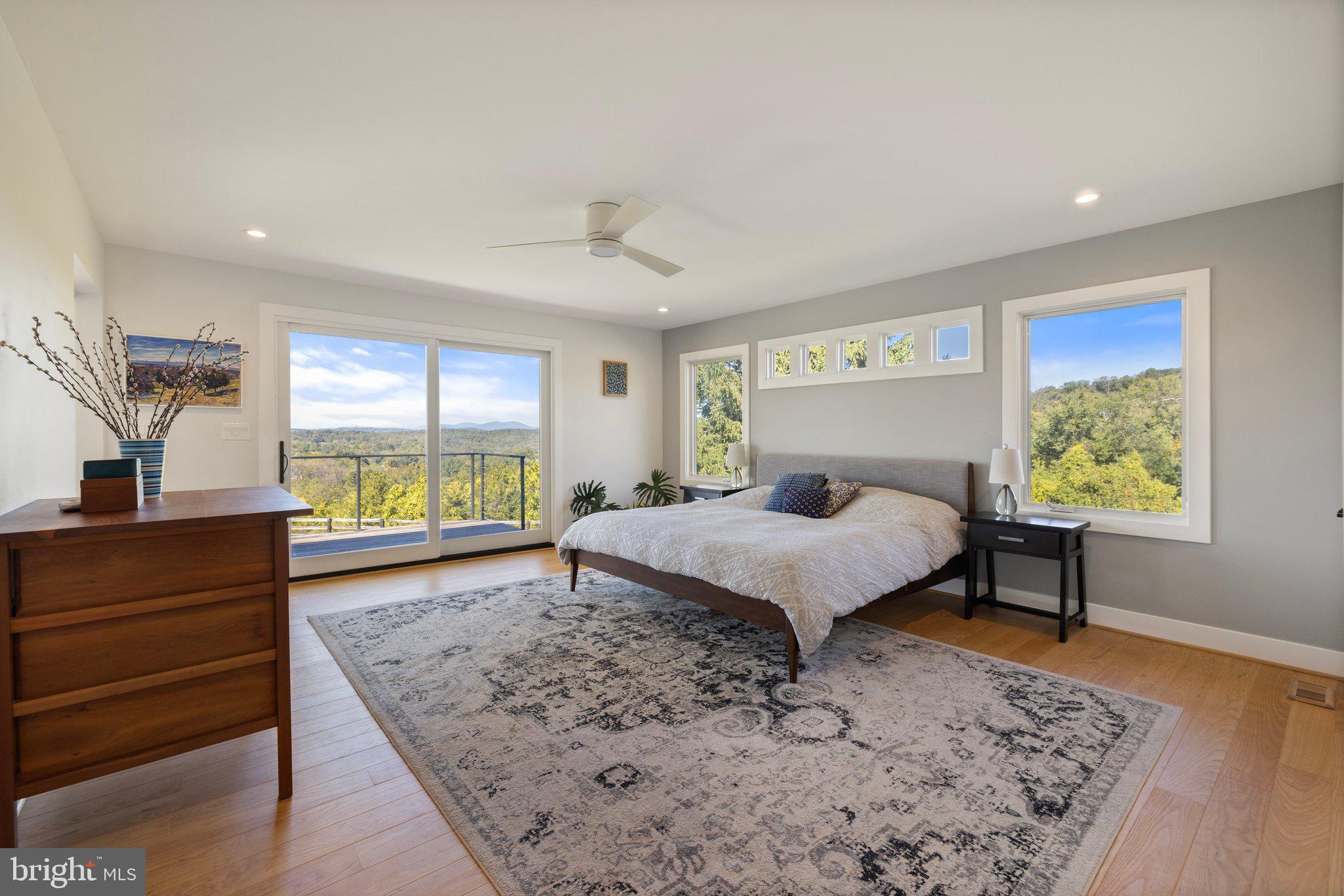 BELLEVUE FARMS - Residential