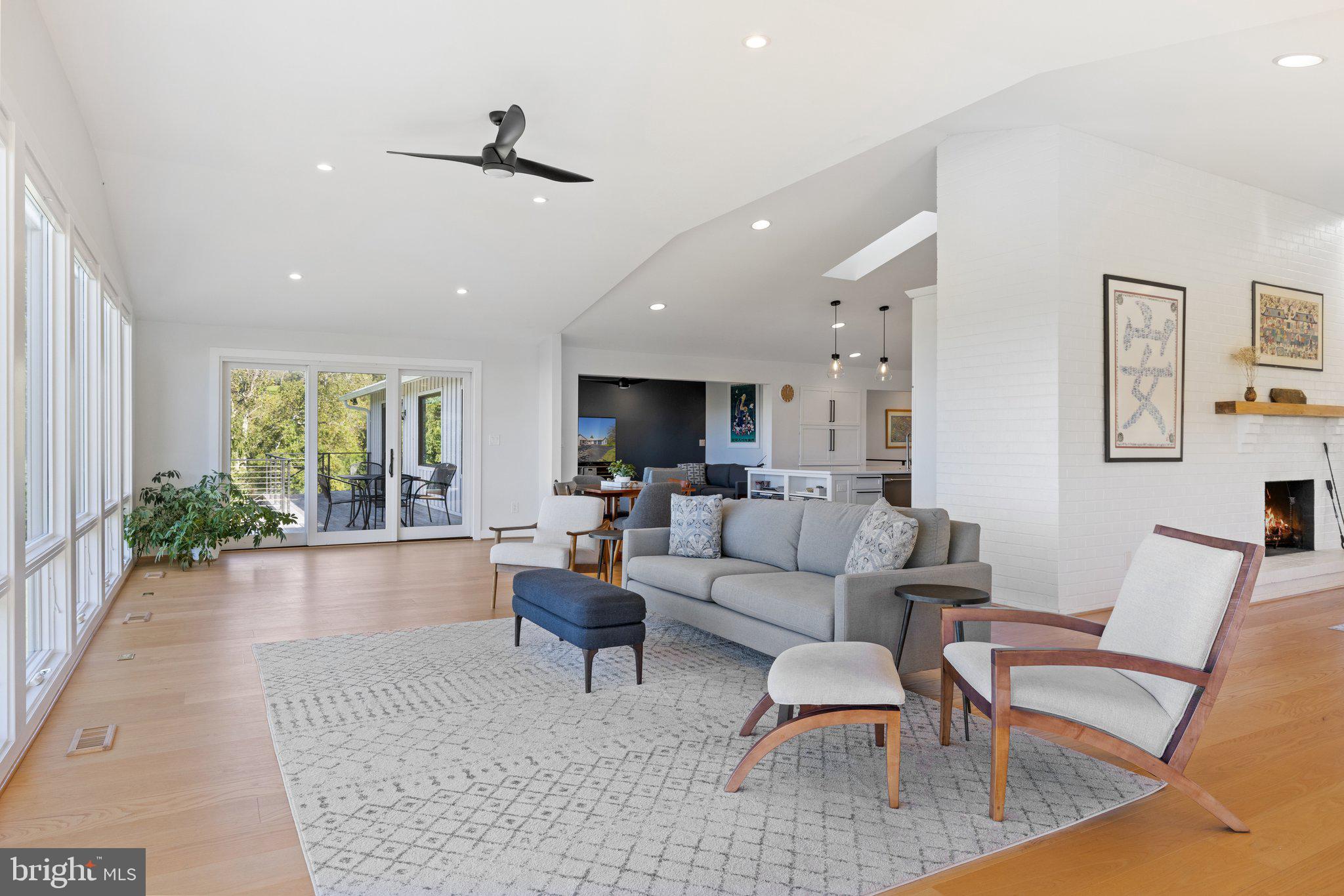 BELLEVUE FARMS - Residential