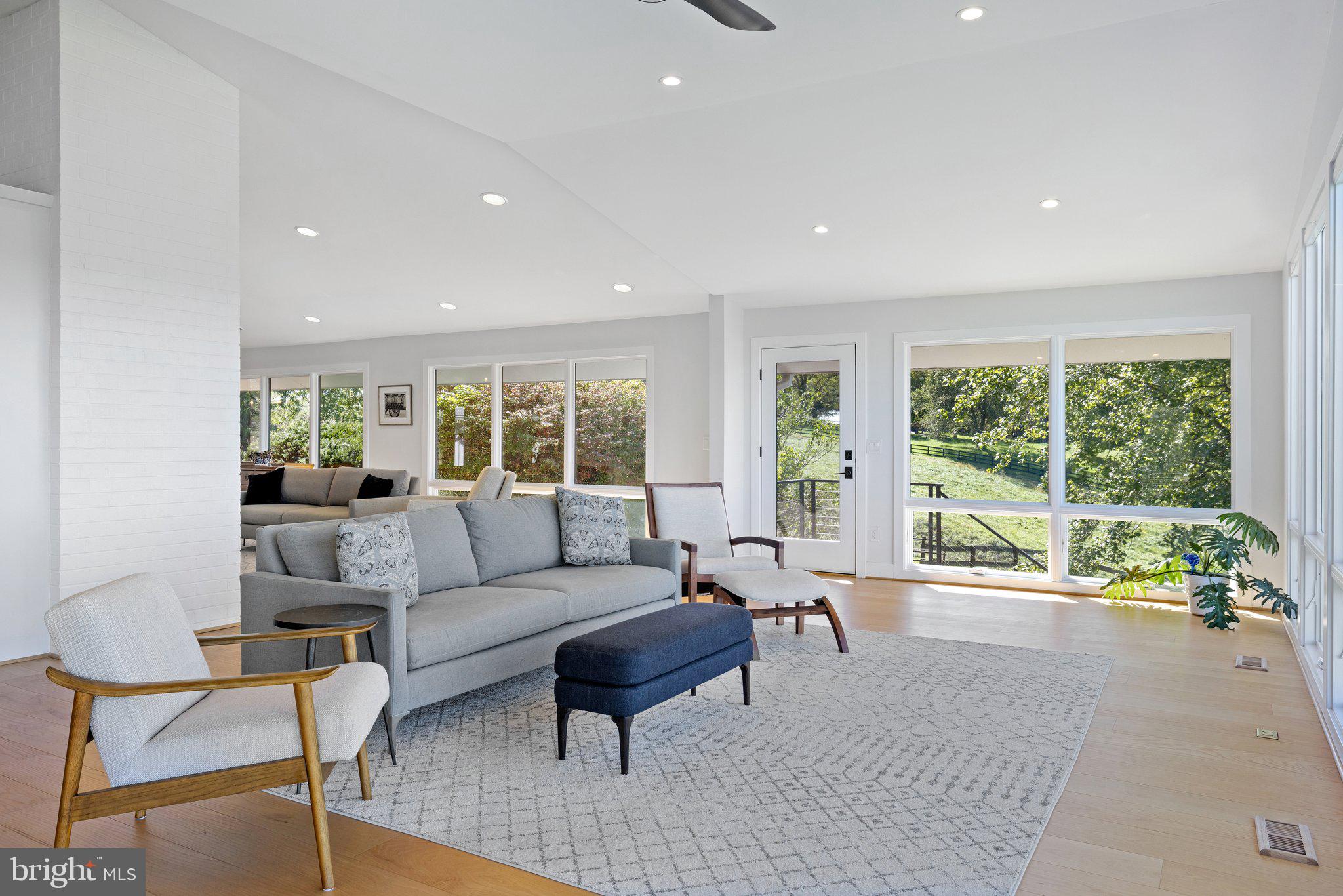 BELLEVUE FARMS - Residential