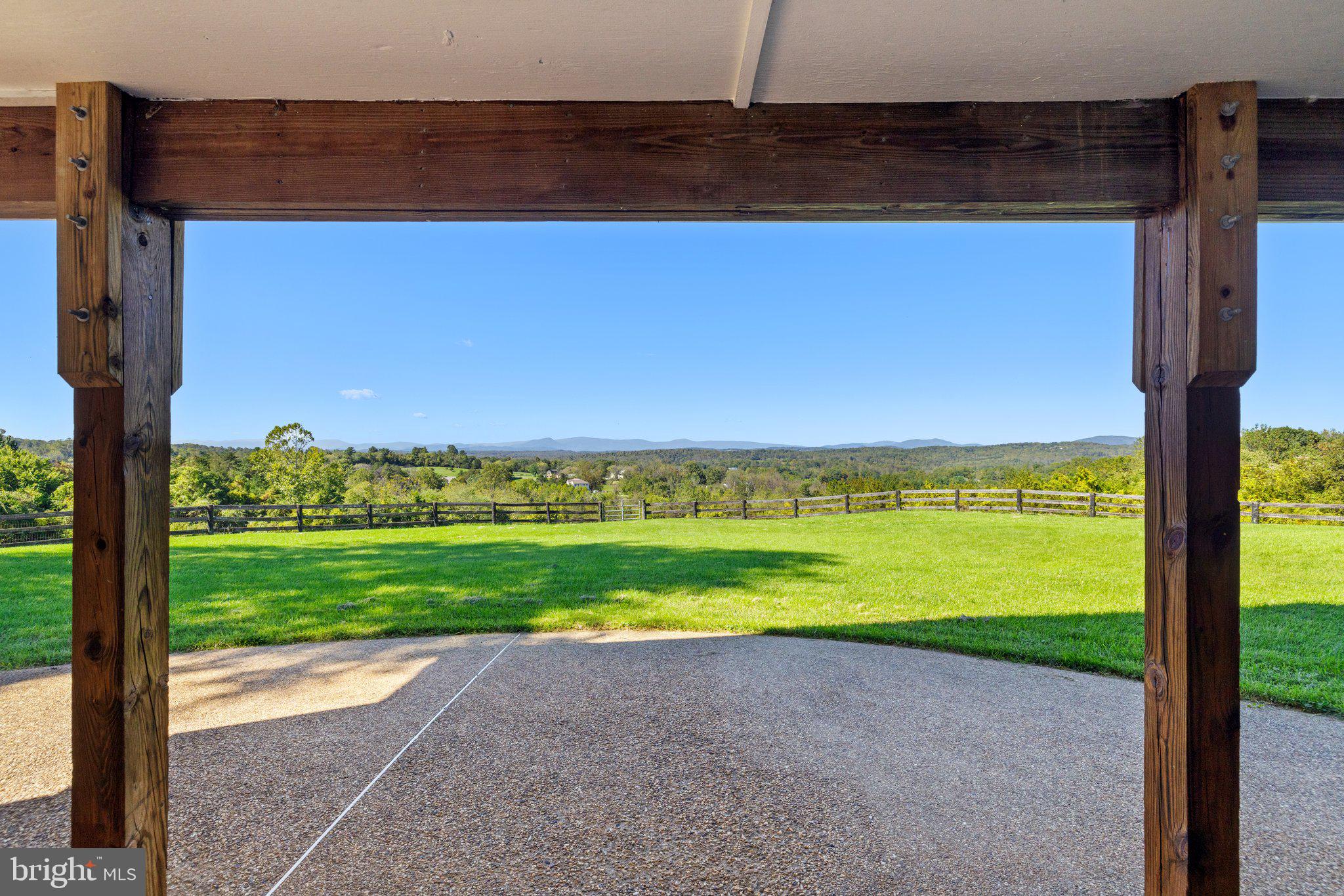 BELLEVUE FARMS - Residential