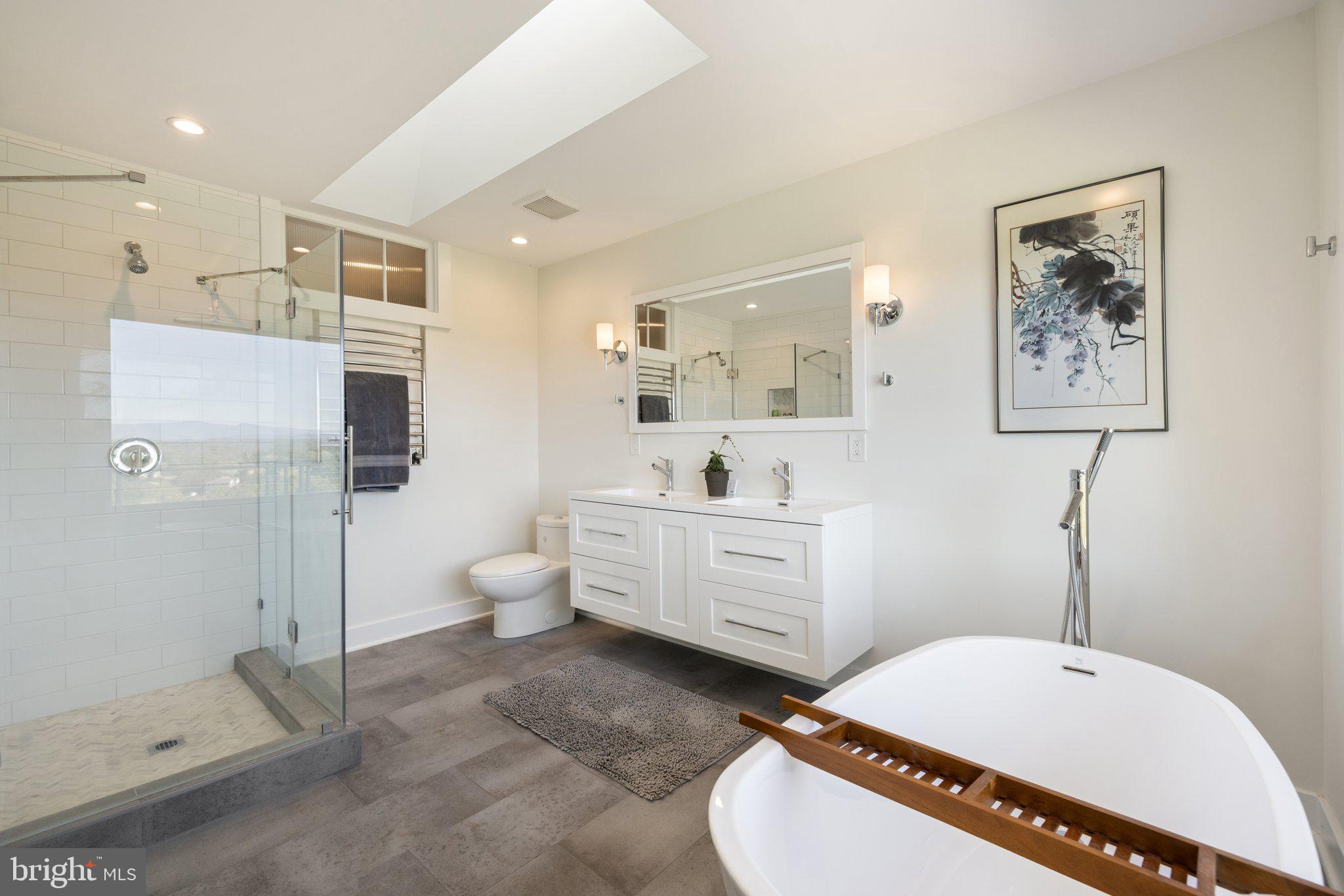 BELLEVUE FARMS - Residential