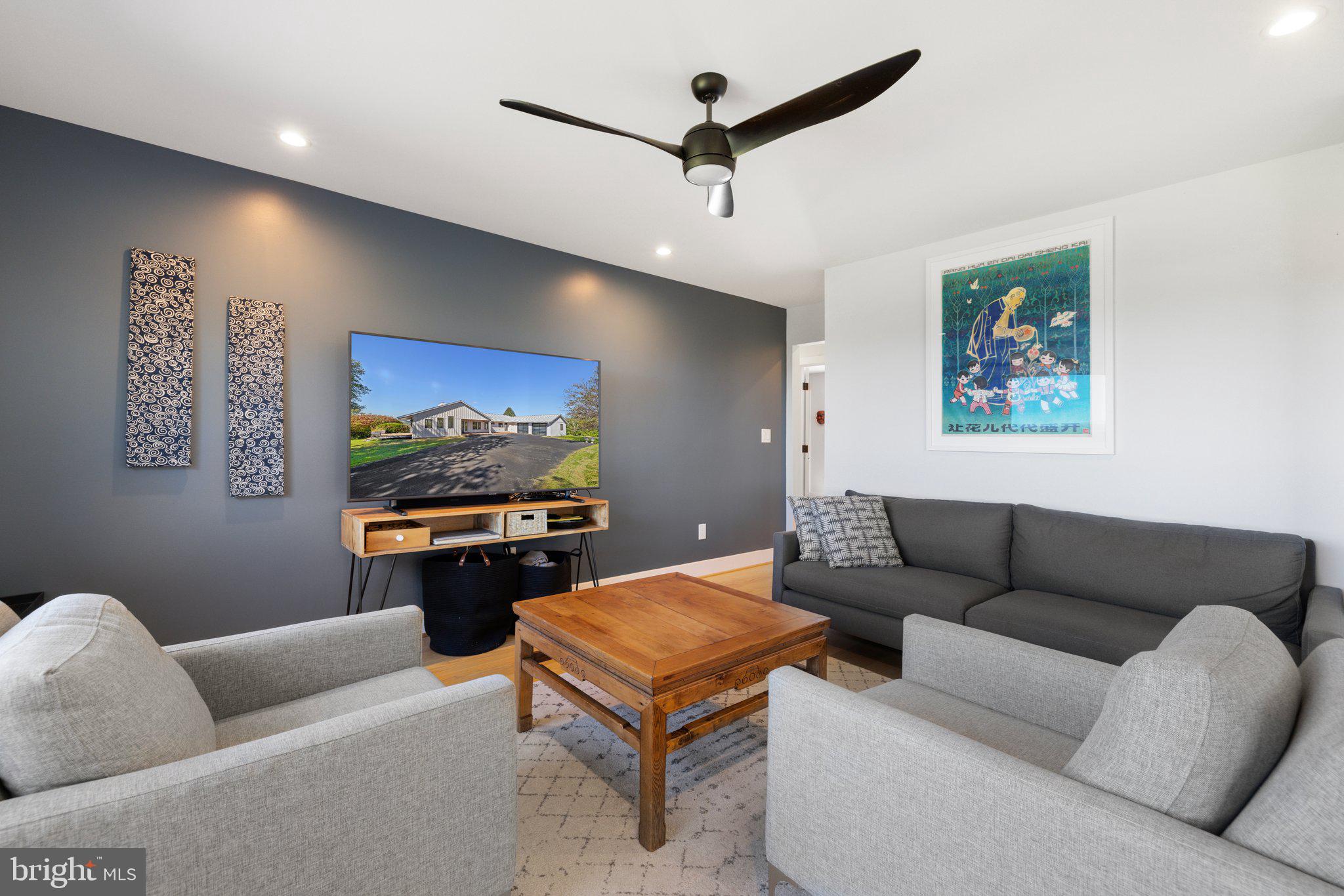 BELLEVUE FARMS - Residential