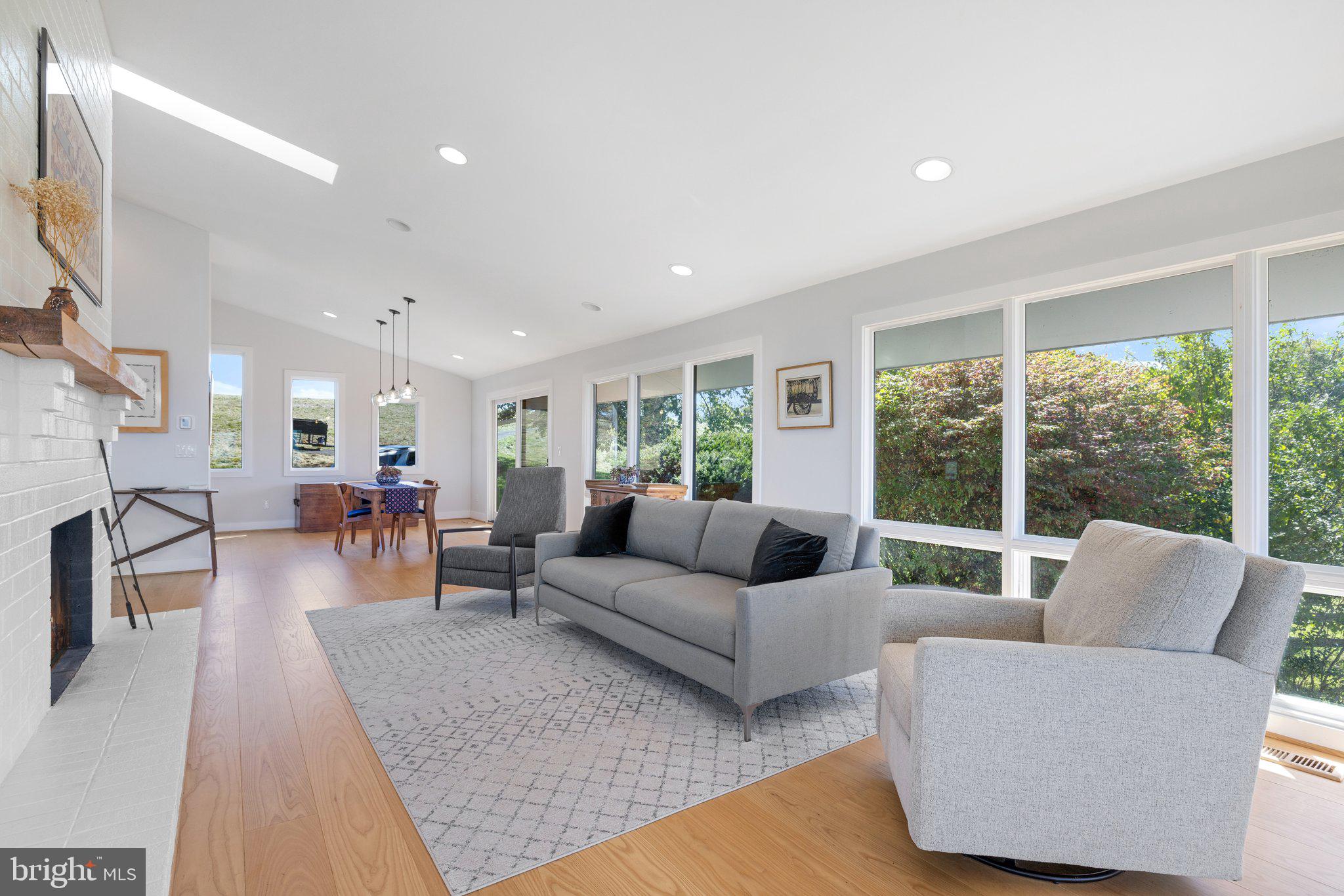 BELLEVUE FARMS - Residential