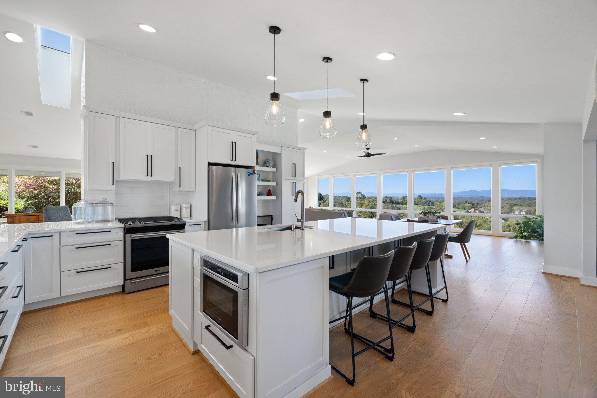 BELLEVUE FARMS - Residential