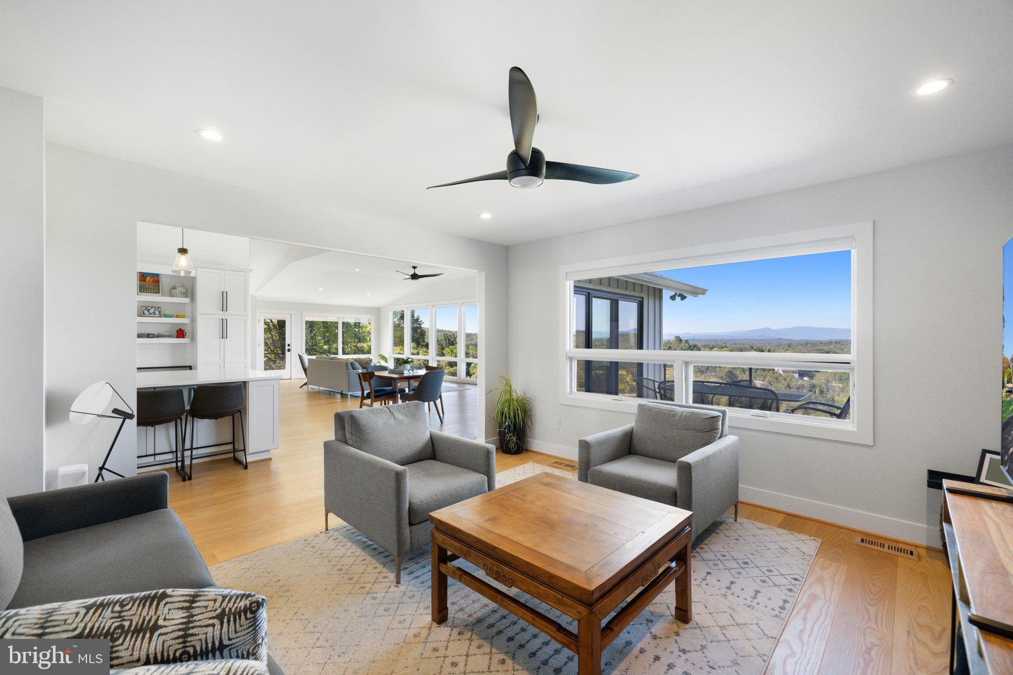 BELLEVUE FARMS - Residential