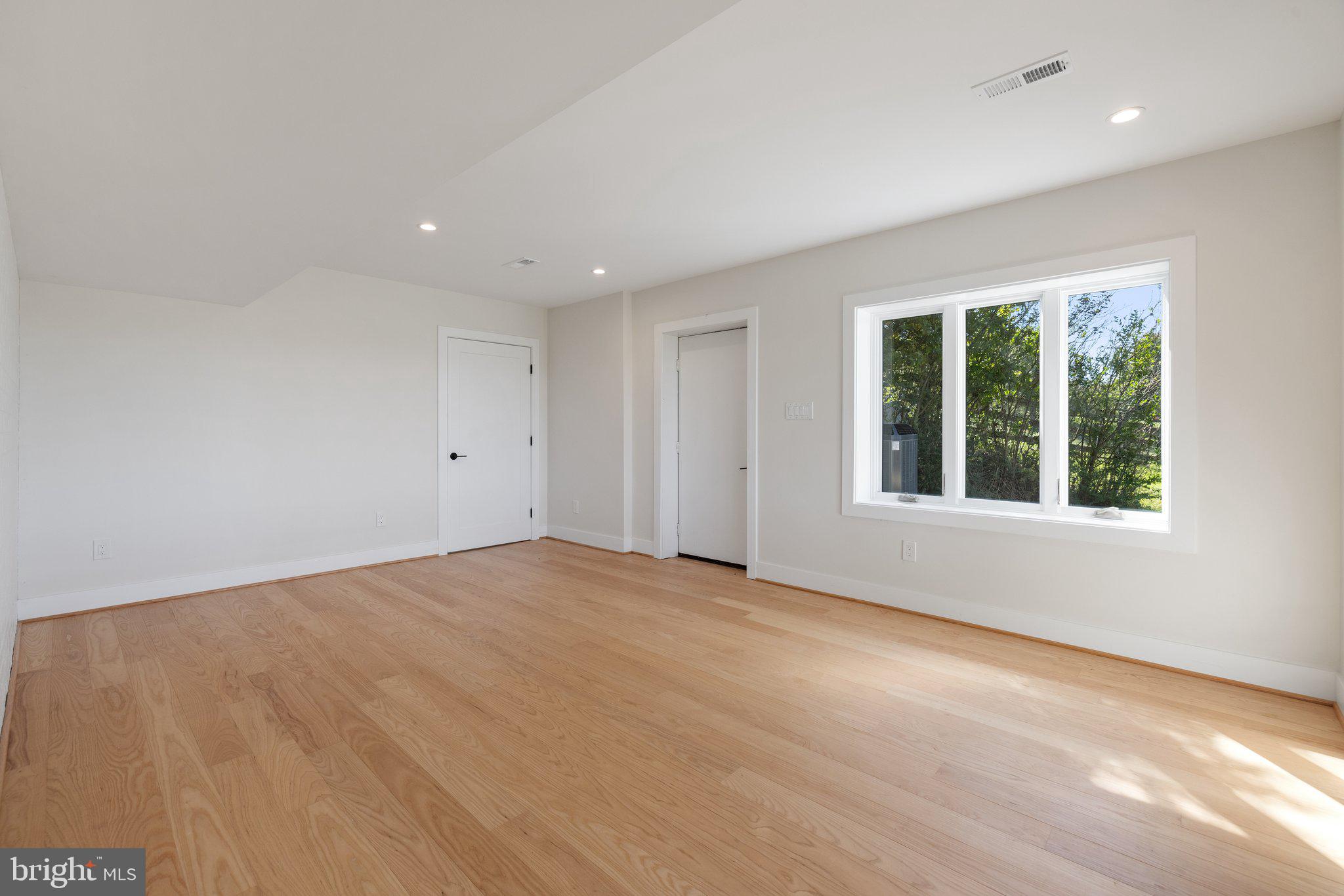 BELLEVUE FARMS - Residential