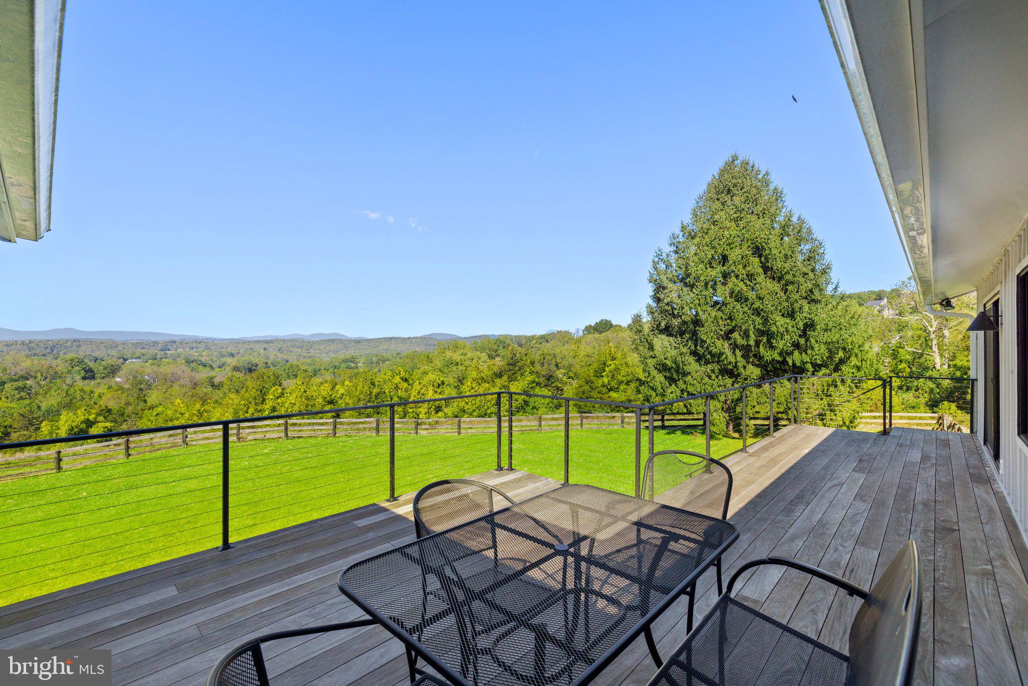 BELLEVUE FARMS - Residential