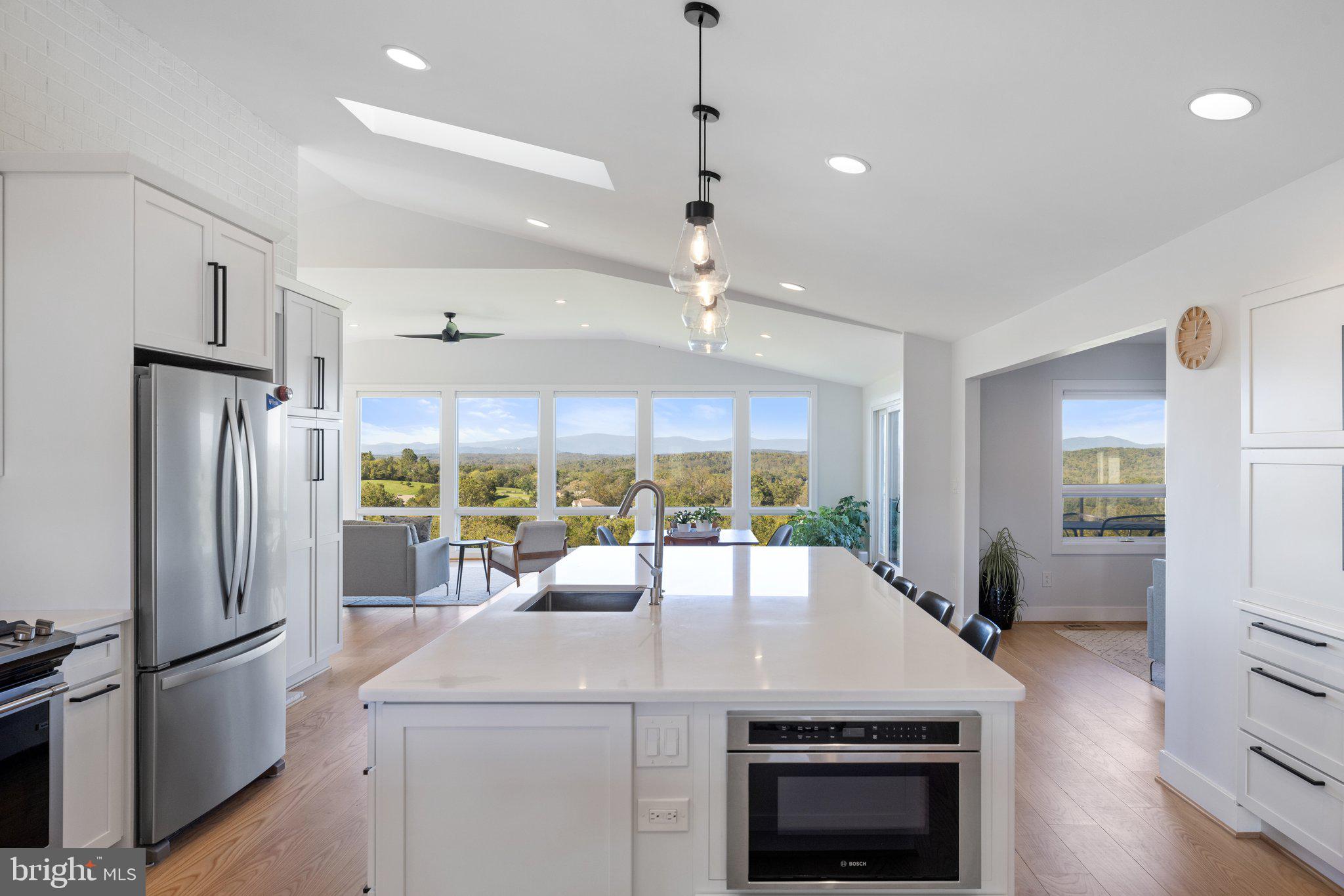 BELLEVUE FARMS - Residential