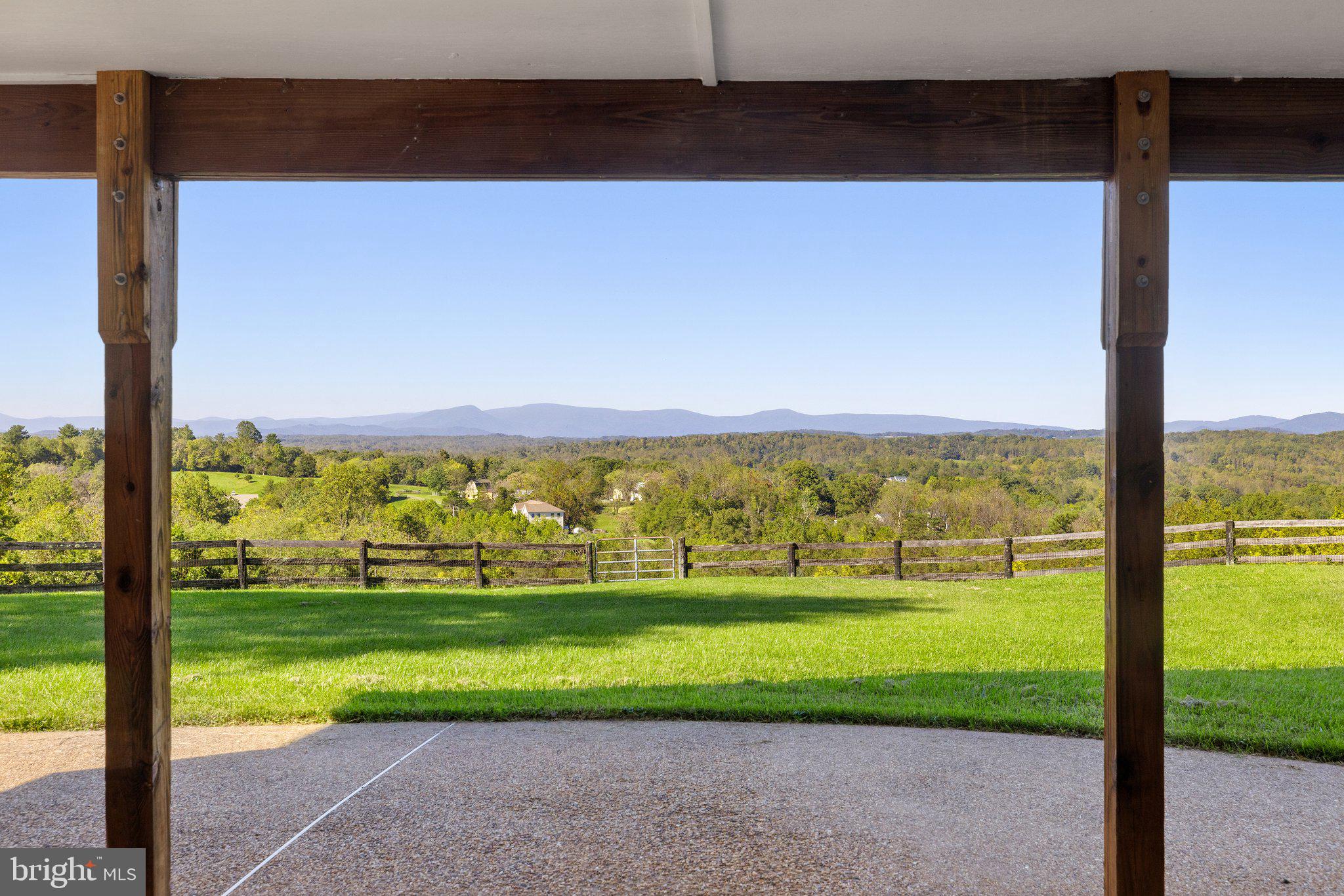 BELLEVUE FARMS - Residential