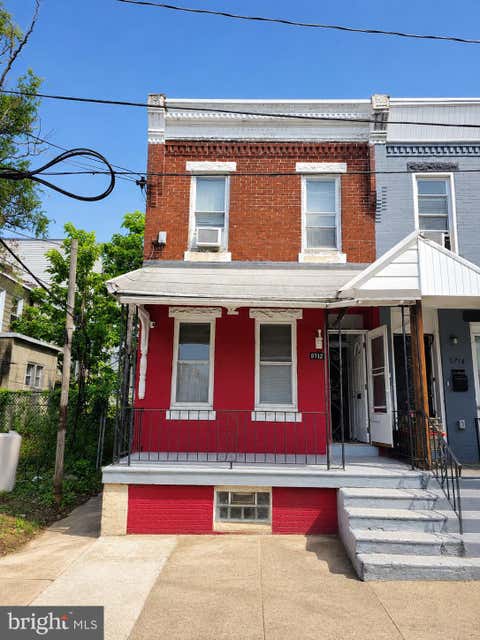 Townhouse For Sale - 5712 Commerce Street<br/> PHILADELPHIA, PA 19139