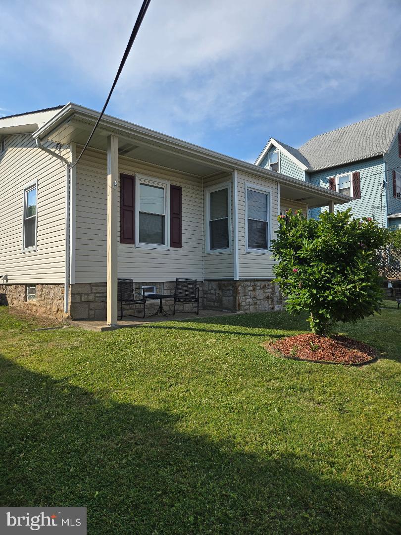 135 SUMMIT AVENUE