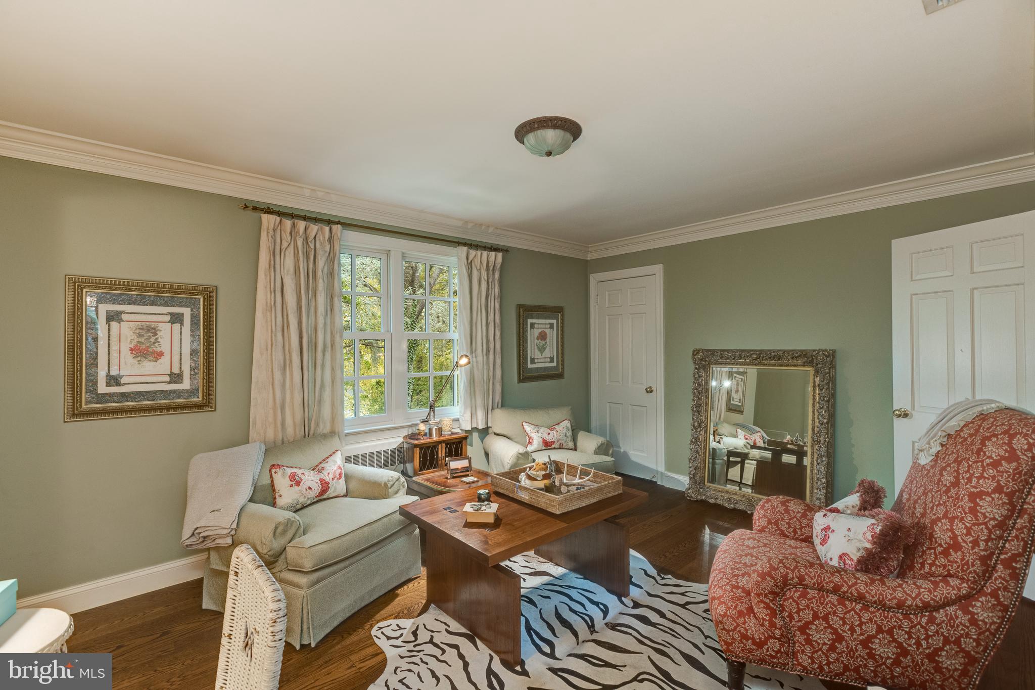 COUNTRY CLUB HILLS - Residential