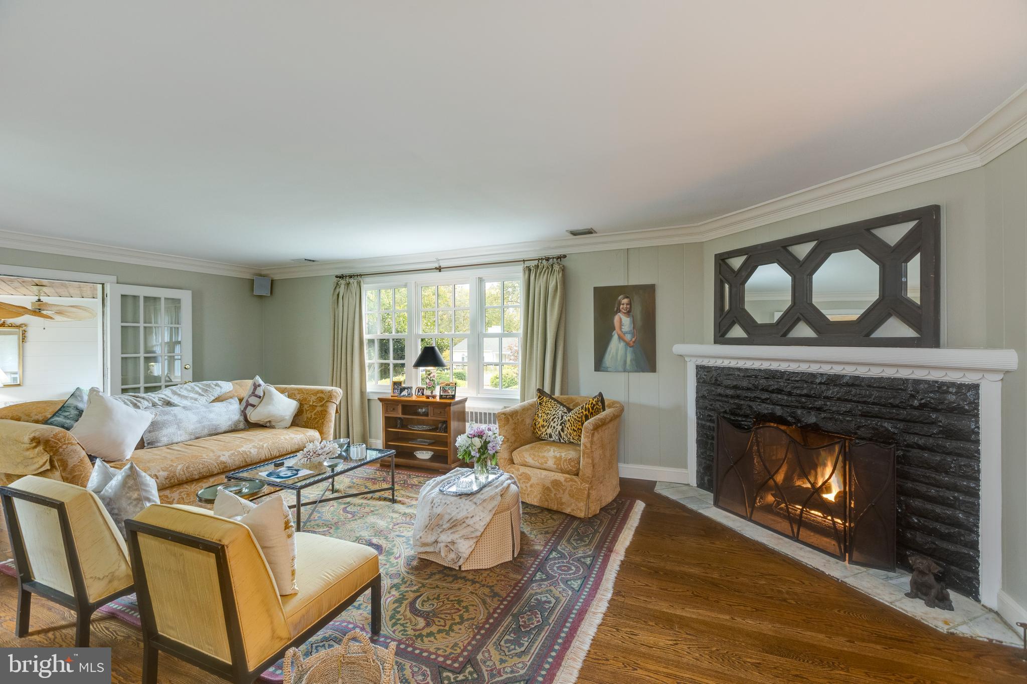 COUNTRY CLUB HILLS - Residential