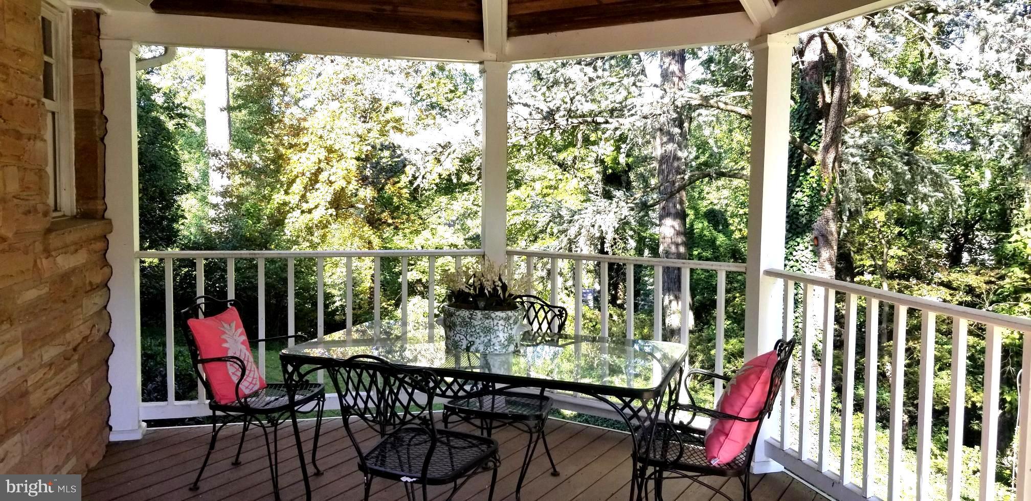 COUNTRY CLUB HILLS - Residential