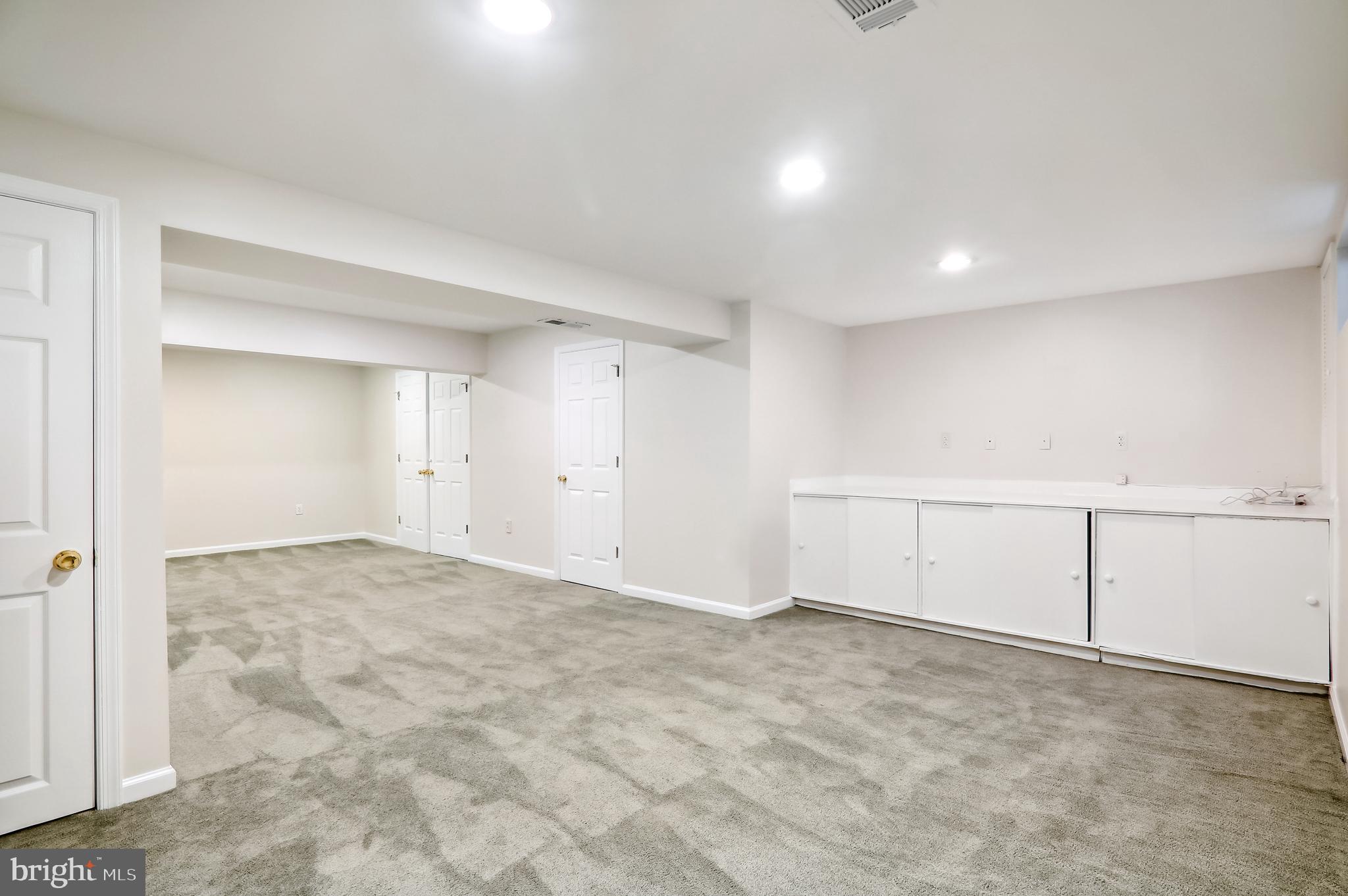 KEMP MILL FOREST - Residential