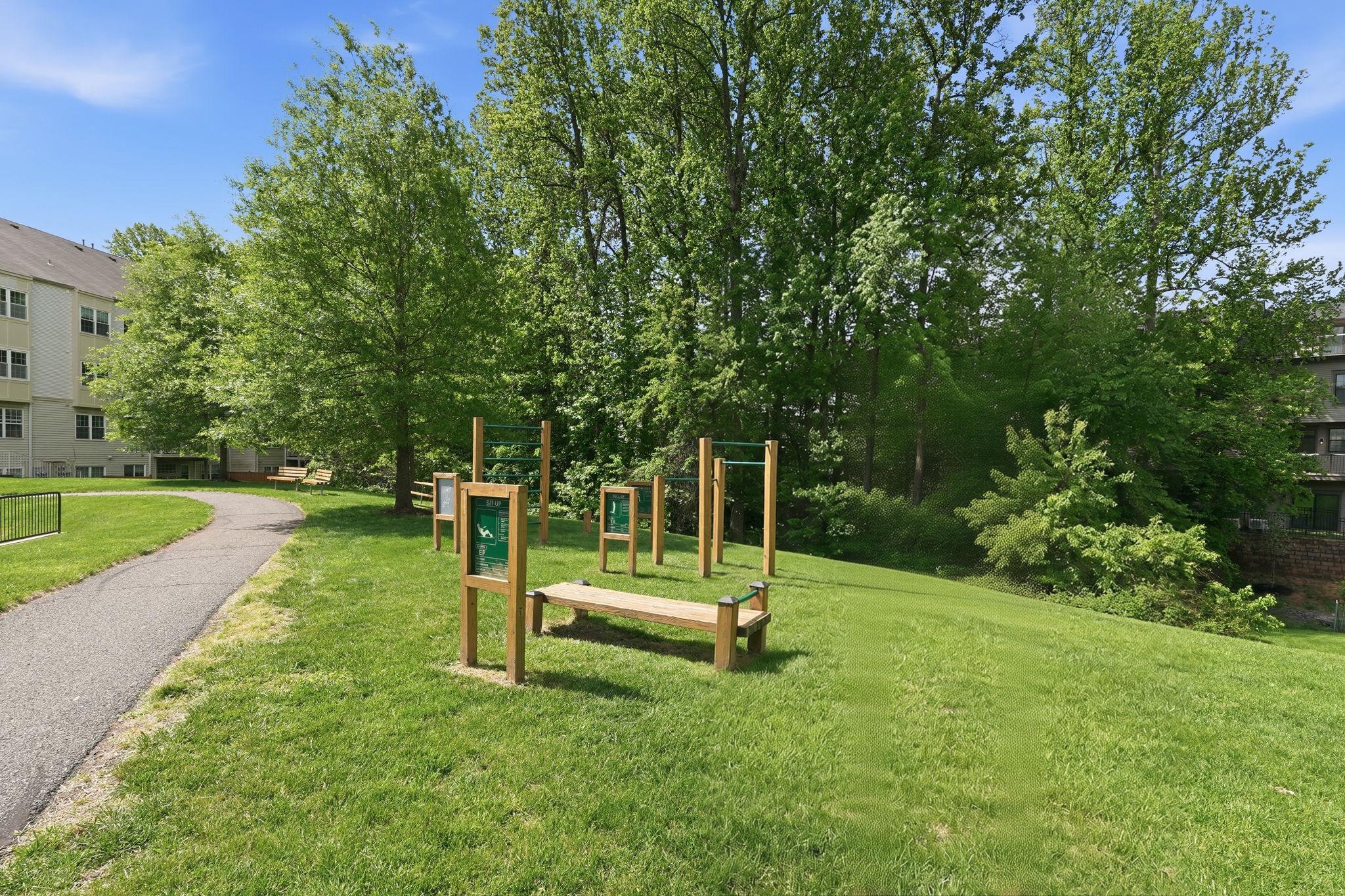 CEDAR LAKES - Residential