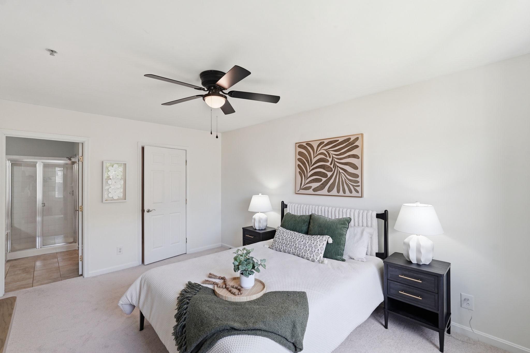 CEDAR LAKES - Residential