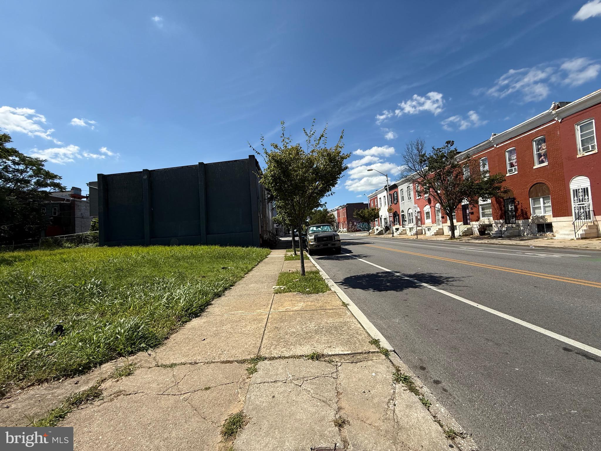BROADWAY EAST - Residential