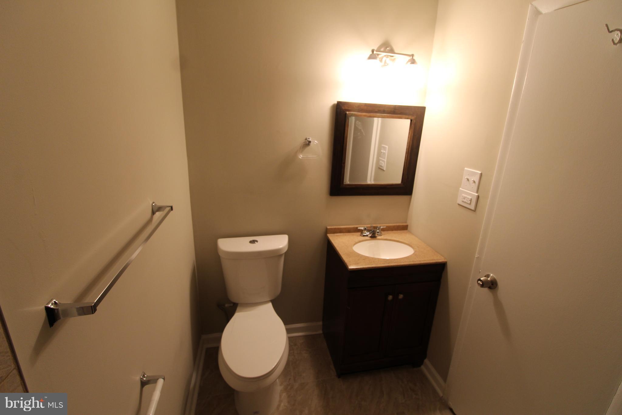 VIRGINIA KNOLLS - Residential